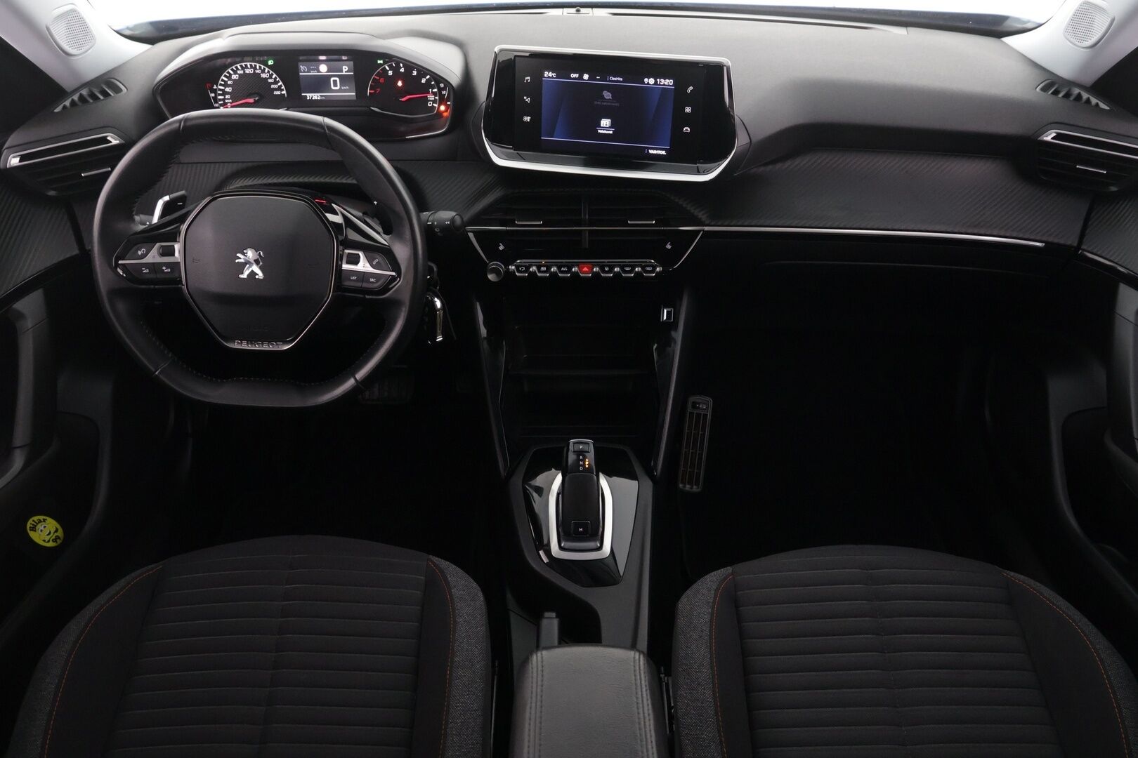 Peugeot 2008 2021 Active Pack Motion PureTech 130 EAT8-automaatti - | Lohko + sisä | Vakkari | P.kamera | 2.Om Suomi-auto |