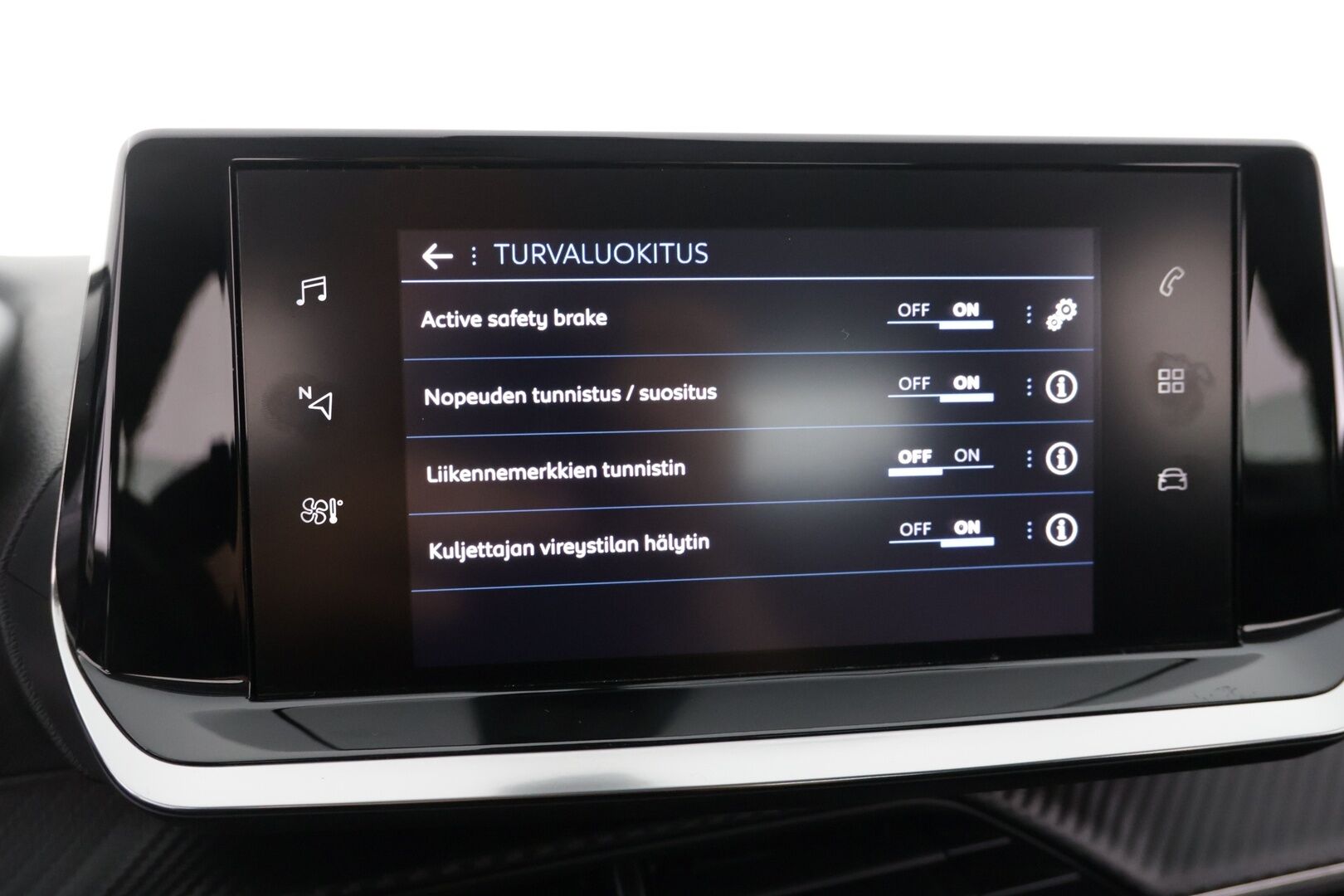 Peugeot 2008 2021 Active Pack Motion PureTech 130 EAT8-automaatti - | Lohko + sisä | Vakkari | P.kamera | 2.Om Suomi-auto |