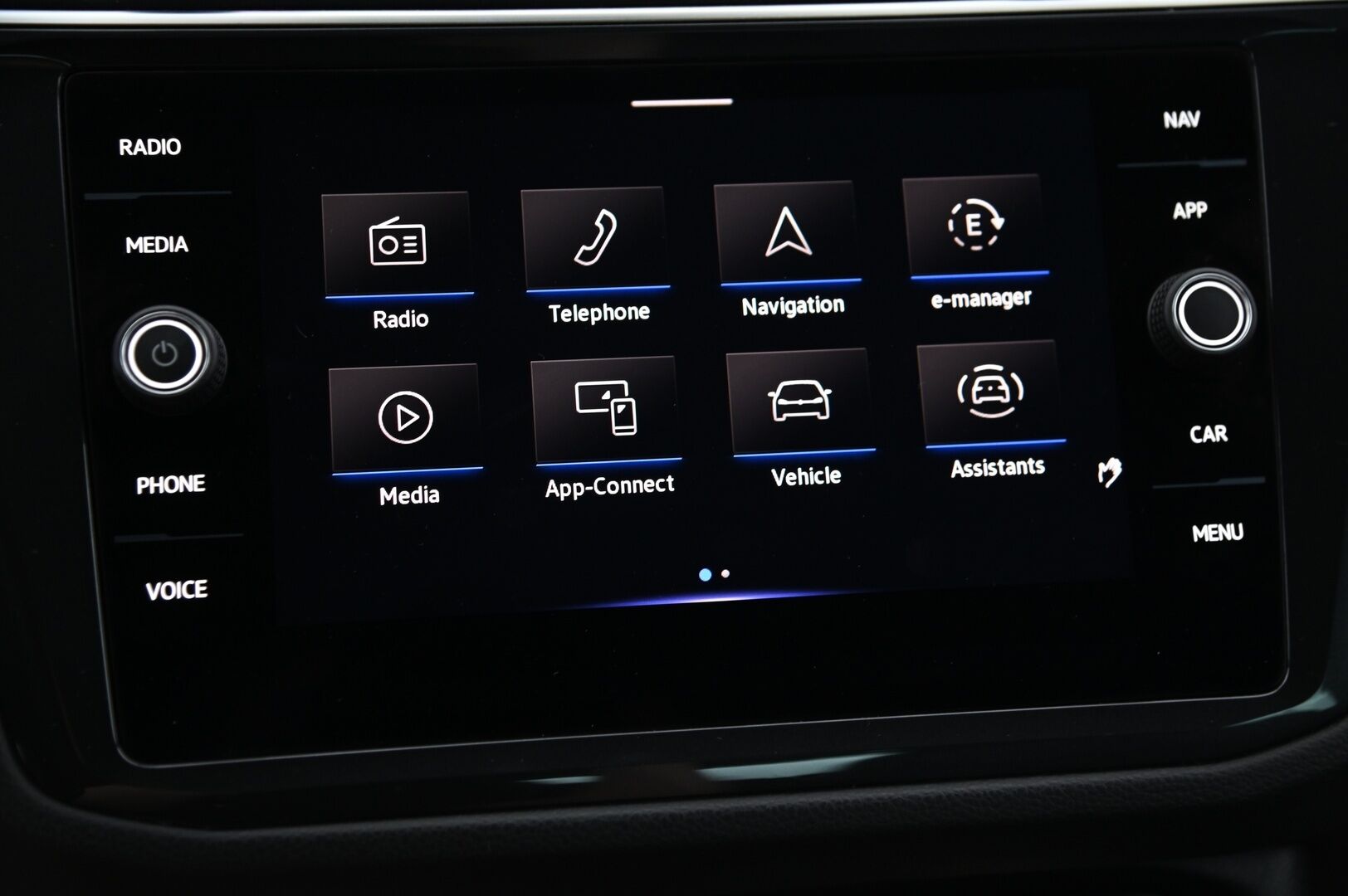 Volkswagen Tiguan 2021 R-Line eHybrid 180 kW DSG-autm **Adapt.vakkari / Matrix LED / P.tutkat / Digimittaristo / Sporttipenkit / KeylessGo** - Akku kuntotarkastettu / Suomi-auto / Kahdet renkaat aluvanteilla