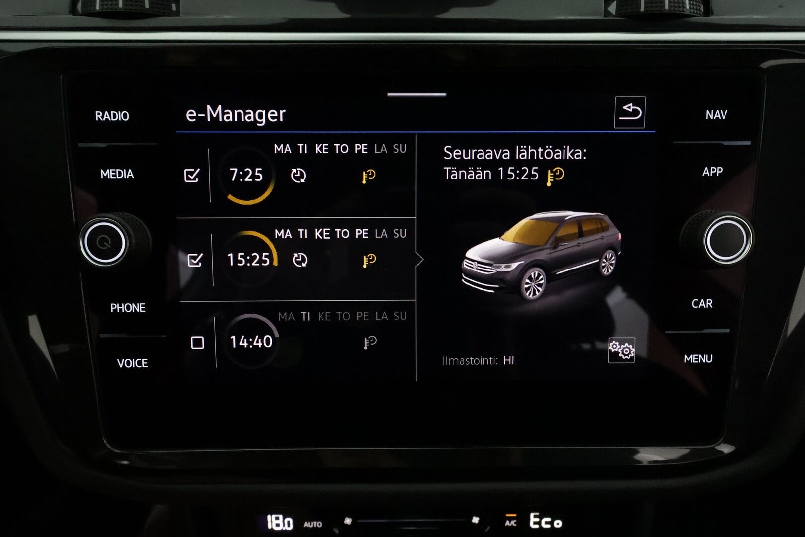 Volkswagen Tiguan 2021 R-Line eHybrid 180 kW DSG-autm **Adapt.vakkari / Matrix LED / P.tutkat / Digimittaristo / Sporttipenkit / KeylessGo** - Akku kuntotarkastettu / Suomi-auto / Kahdet renkaat aluvanteilla