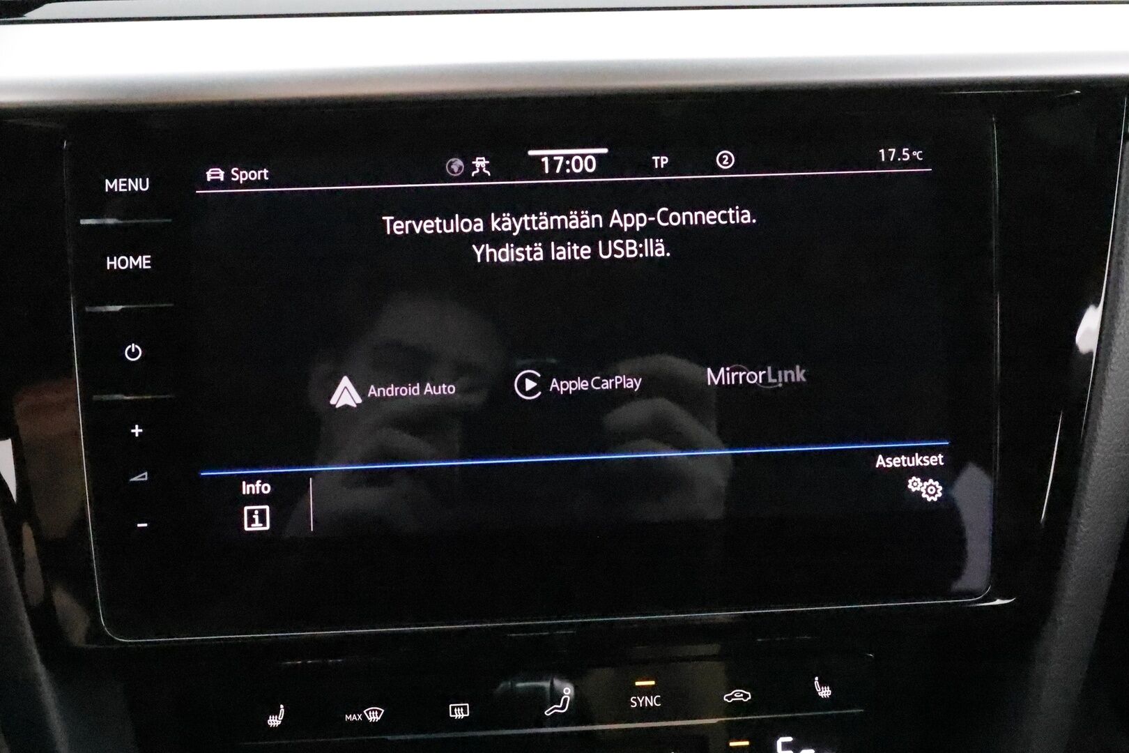 Volkswagen Arteon 2021 Shooting Brake R-Line eHybrid 160 kW DSG **HUD / Digimittaristo / Webasto / P-tutkat / Koukku / Adapt.vakkari** - 1-Om Suomi-auto / Akku kuntotarkastettu / 2x alut