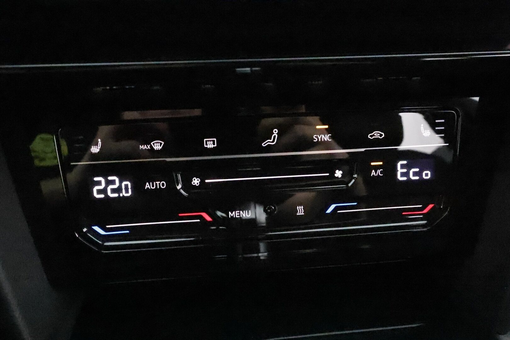 Volkswagen Arteon 2021 Shooting Brake R-Line eHybrid 160 kW DSG **HUD / Digimittaristo / Webasto / P-tutkat / Koukku / Adapt.vakkari** - 1-Om Suomi-auto / Akku kuntotarkastettu / 2x alut
