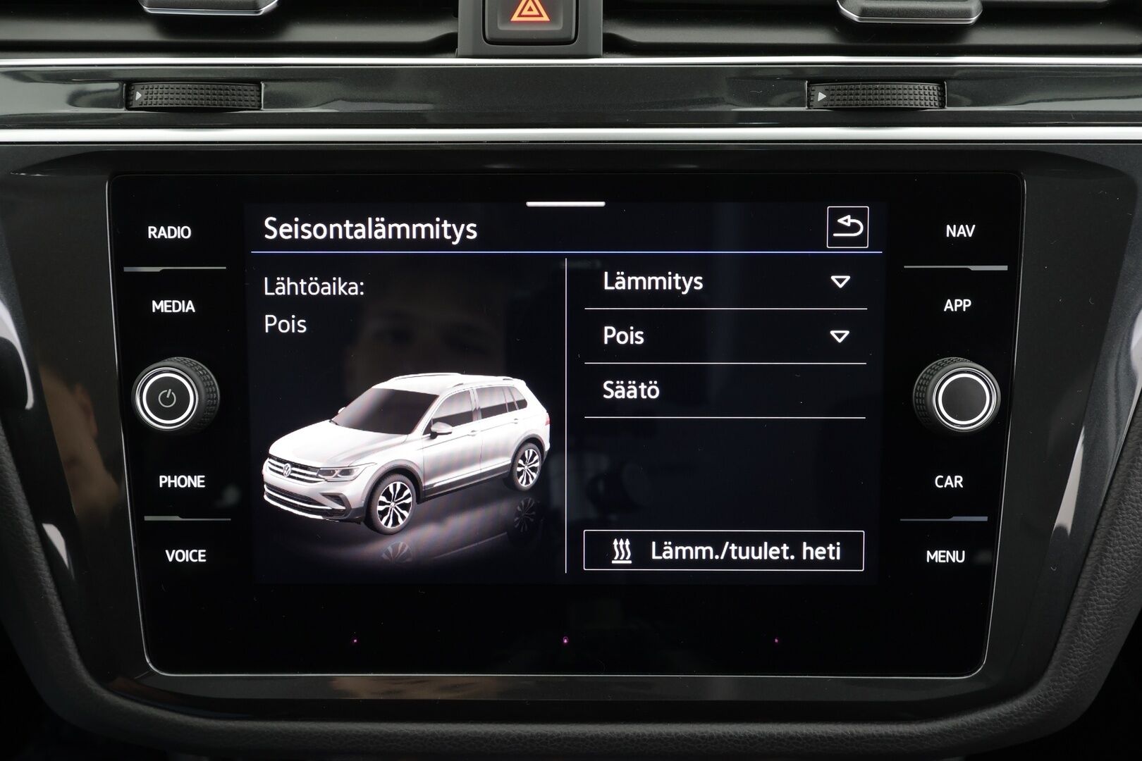 Volkswagen Tiguan 2021 Style Business 1,5 TSI 110 kW DSG * Webasto / Koukku / ACC / Matrix-LED / P.Kamera / Hierovat Sportpenkit / Navi * - 1-om Suomi-auto / Kahdet renkaat - HULLUT BLACKWEEK JATKOT - KORKOTARJOUS 2,49%