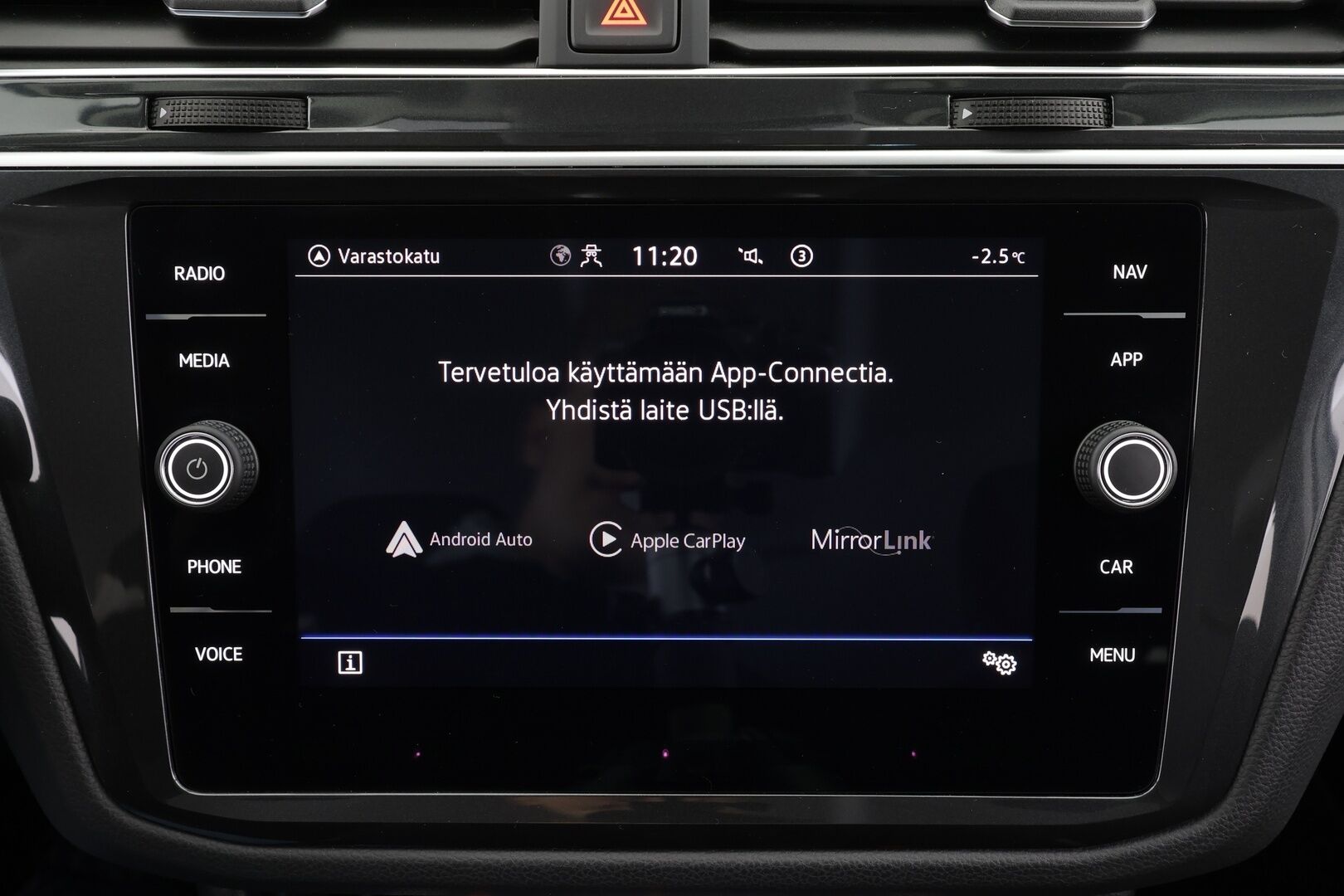 Volkswagen Tiguan 2021 Style Business 1,5 TSI 110 kW DSG * Webasto / Koukku / ACC / Matrix-LED / P.Kamera / Hierovat Sportpenkit / Navi * - 1-om Suomi-auto / Kahdet renkaat - HULLUT BLACKWEEK JATKOT - KORKOTARJOUS 2,49%