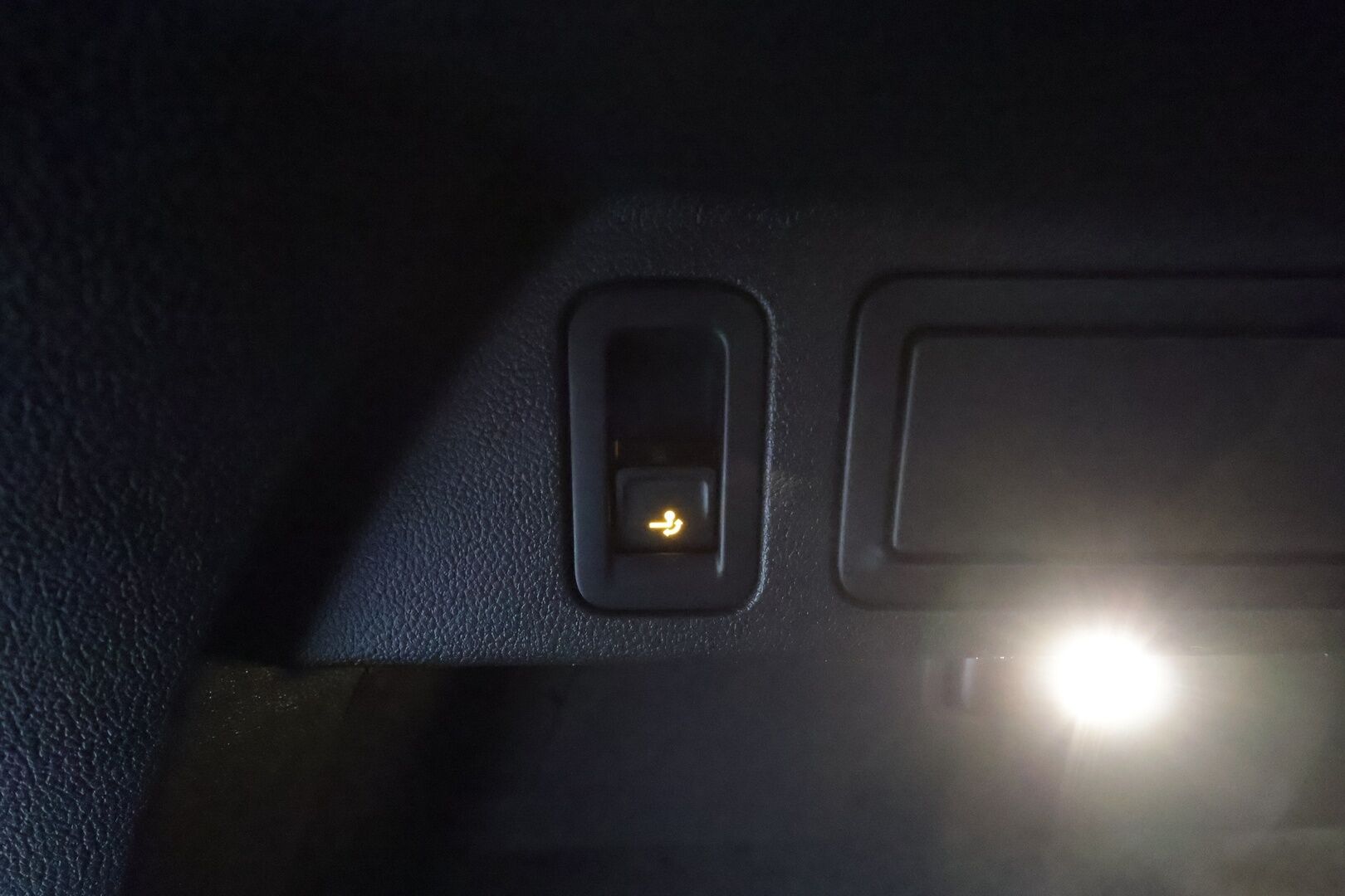 Volkswagen Tiguan 2021 Style Business 1,5 TSI 110 kW DSG * Webasto / Koukku / ACC / Matrix-LED / P.Kamera / Hierovat Sportpenkit / Navi * - 1-om Suomi-auto / Kahdet renkaat - HULLUT BLACKWEEK JATKOT - KORKOTARJOUS 2,49%