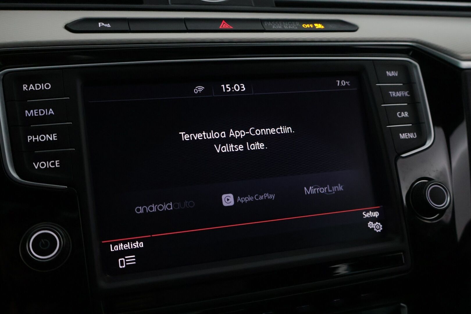 Volkswagen Passat 2016 Variant GTE Plug-in Hybrid 160 kW (218 hv) DSG-automaatti - *Panorama / Nahka-Alcantra / Adapt. vakkari / Koukku / Navi / Peruutuskamera*