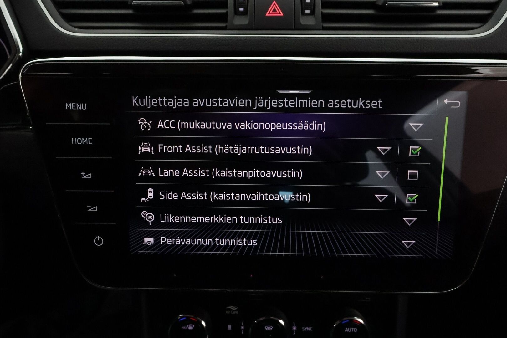 Skoda Superb 2021 1,4 TSI PHEV L&K iV DSG **Canton / Webasto / Adapt.vakkari / Ilmastoidut penkit / Matrix / 360 Kamera / Koukku** - Akku kuntotarkastettu / 1 omisteinen Suomi-auto / Merkkihuollettu