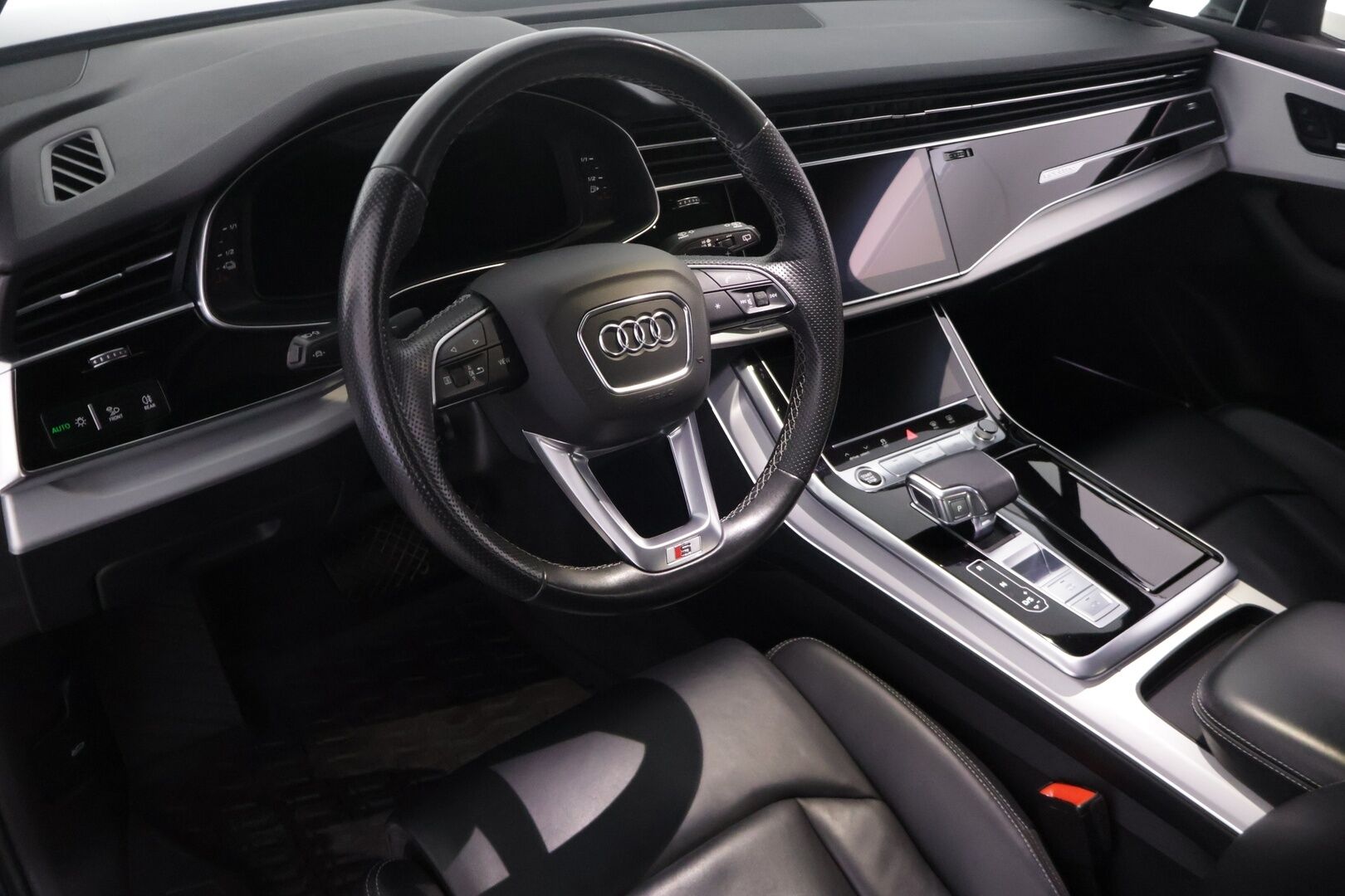 Audi Q7 2021 55 TFSI e Quattro S-Line - * 2x S-Line | ACC | 360 | Panorama | B&O | Matrix Led | Muistipenkki | Ilma-Alusta | Keyless | Koukku | Merkkihuollot *