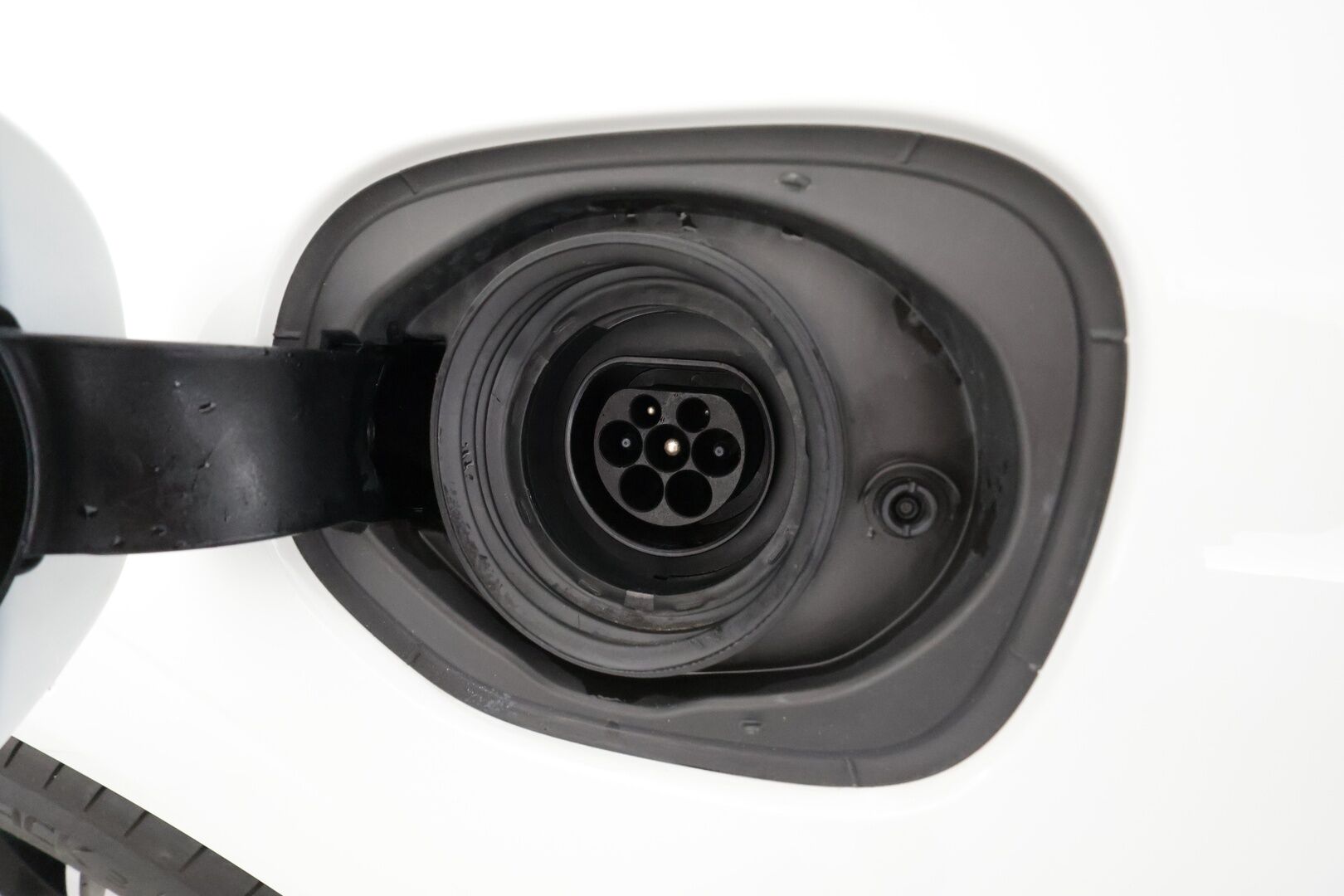 Volvo XC60 2021 T6 TwE AWD Business Inscription aut. * ACC / Panorama / Muistipenkki / Webasto / LED / BLIS / Koukku / Vaaleat nahat * - 1.Om Suomi-auto / Akku kuntotarkastettu! / Kahdet renkaat aluvanteilla / Merkkihuollettu