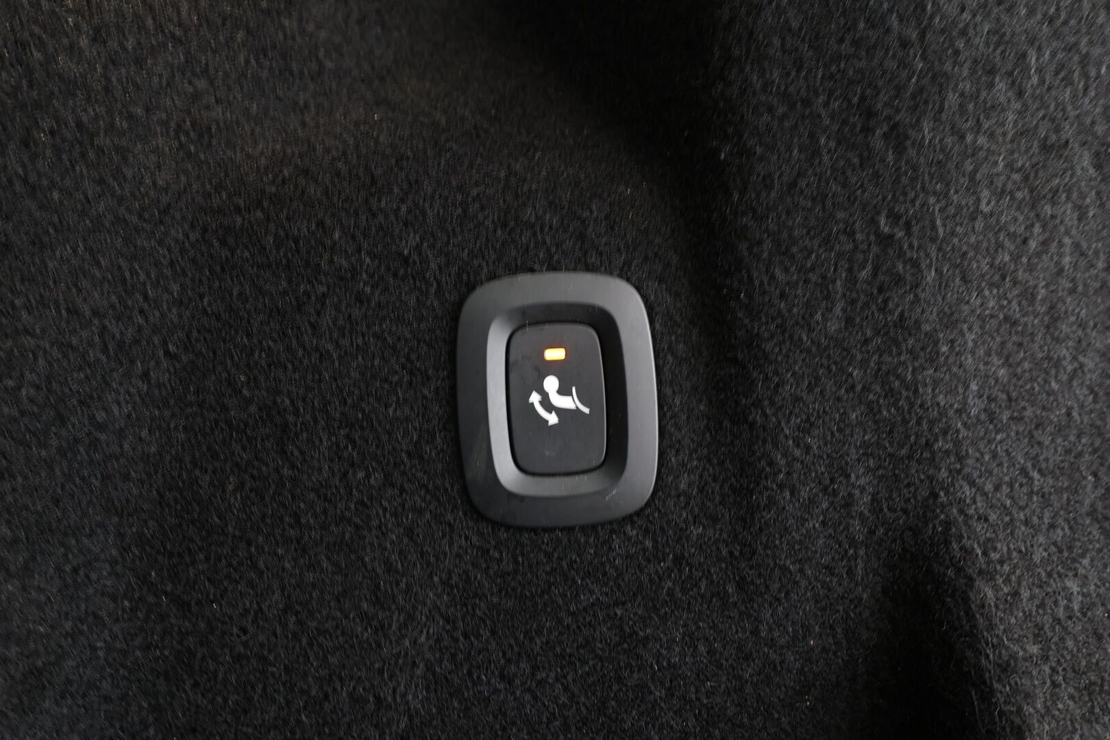 Volvo XC60 2021 T6 TwE AWD Business Inscription aut. * ACC / Panorama / Muistipenkki / Webasto / LED / BLIS / Koukku / Vaaleat nahat * - 1.Om Suomi-auto / Akku kuntotarkastettu! / Kahdet renkaat aluvanteilla / Merkkihuollettu