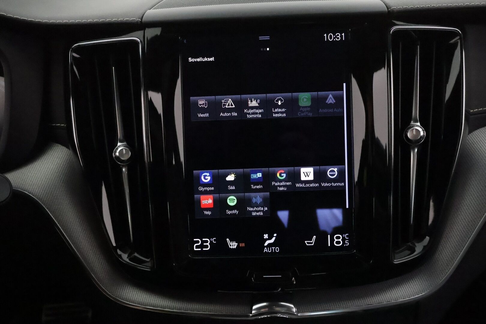 Volvo XC60 2021 T6 TwE AWD Business R-Design aut **Panorama / Webasto / Adapt.Vakkari / Full-LED / P.Kamera / Sporttipenkki Muistilla** - 3,99 % KORKOTARJOUS TÄHÄN AUTOON - 1-om Suomi-auto / 2x Latauskaapelit / Kahdet Renkaat / Merkkihuollettu!