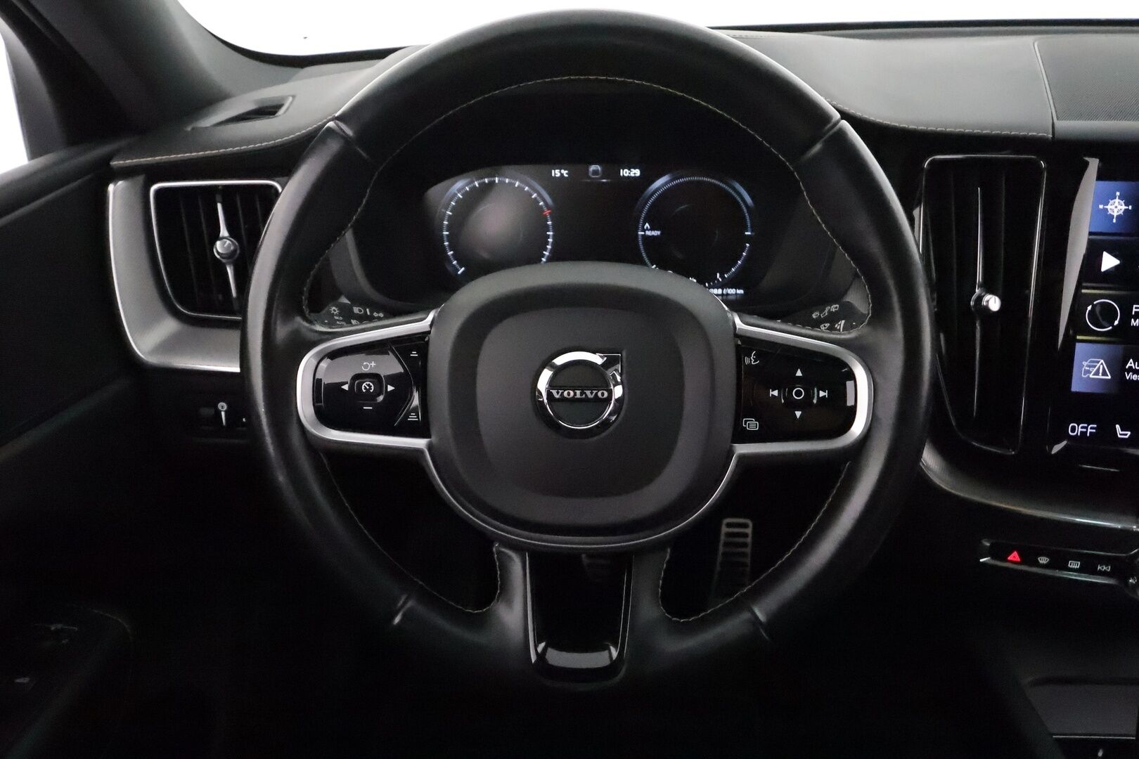 Volvo XC60 2021 T6 TwE AWD Business R-Design aut **Panorama / Webasto / Adapt.Vakkari / Full-LED / P.Kamera / Sporttipenkki Muistilla** - 3,99 % KORKOTARJOUS TÄHÄN AUTOON - 1-om Suomi-auto / 2x Latauskaapelit / Kahdet Renkaat / Merkkihuollettu!