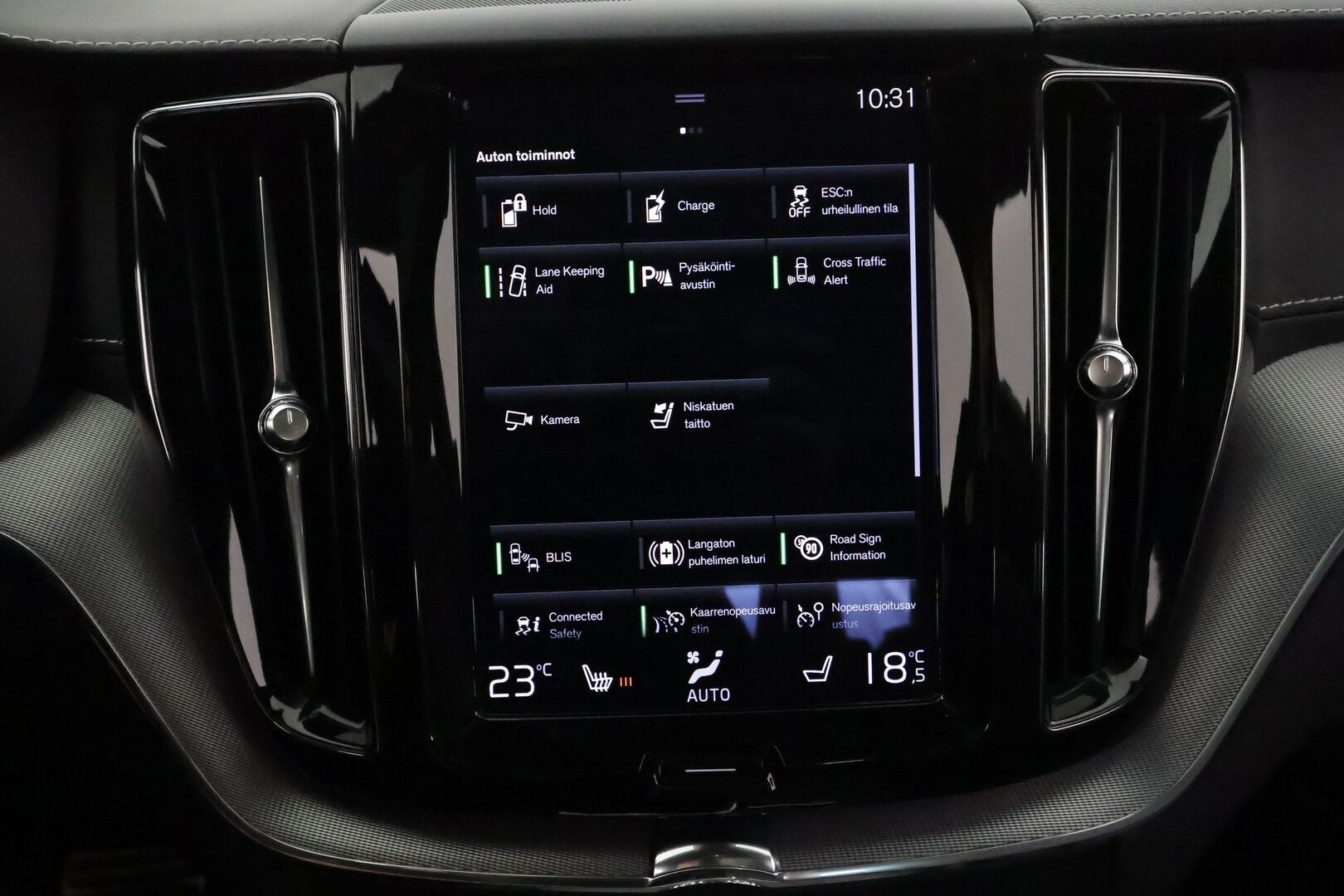 Volvo XC60 2021 T6 TwE AWD Business R-Design aut **Panorama / Webasto / Adapt.Vakkari / Full-LED / P.Kamera / Sporttipenkki Muistilla** - 3,99 % KORKOTARJOUS TÄHÄN AUTOON - 1-om Suomi-auto / 2x Latauskaapelit / Kahdet Renkaat / Merkkihuollettu!