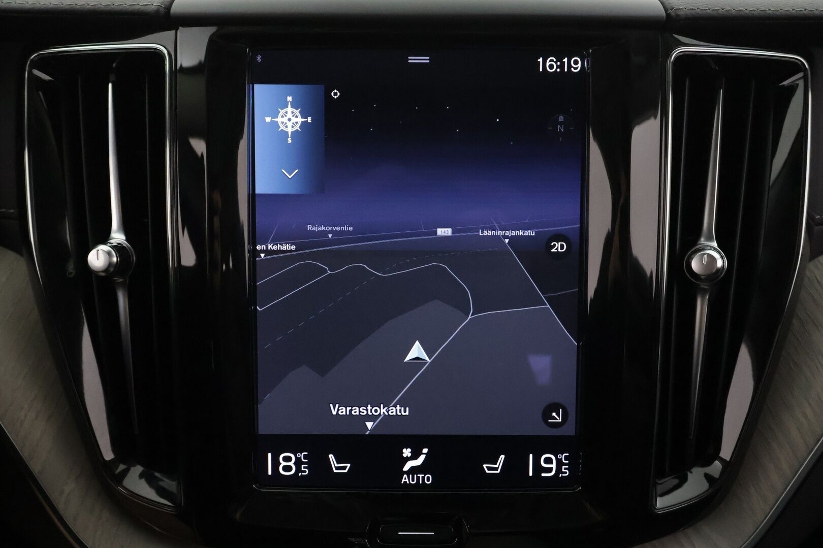 Volvo XC60 2021 T8 TwE AWD Business Inscription aut. - | ACC | Webasto | Koukku | High Performance audio | LED | Panorama | Muistipenkki | Sporttipenkit | P.Kamera | Keyless | Apple&Android | 1.Om Suomi-auto | Kahdet Renkaat |