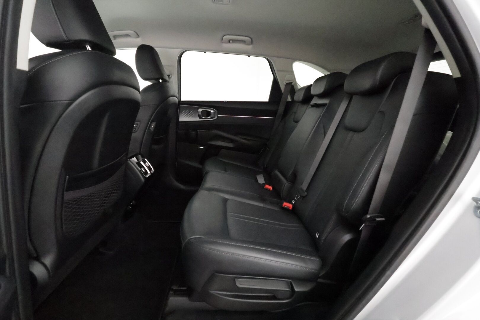 Kia Sorento 2021 1,6 T-GDI Plug-in Hybrid AWD Business AT 5P **Adapt. vakkari / Bose / 360 Kamera / Nahkasisusta / Keyless / Apple&Android** - 3,99 % KORKOTARJOUS TÄHÄN AUTOON - 31.5. ASTI! - 1-om. Suomi-auto / Akku kuntotarkistettu! / Juuri katsastettu!