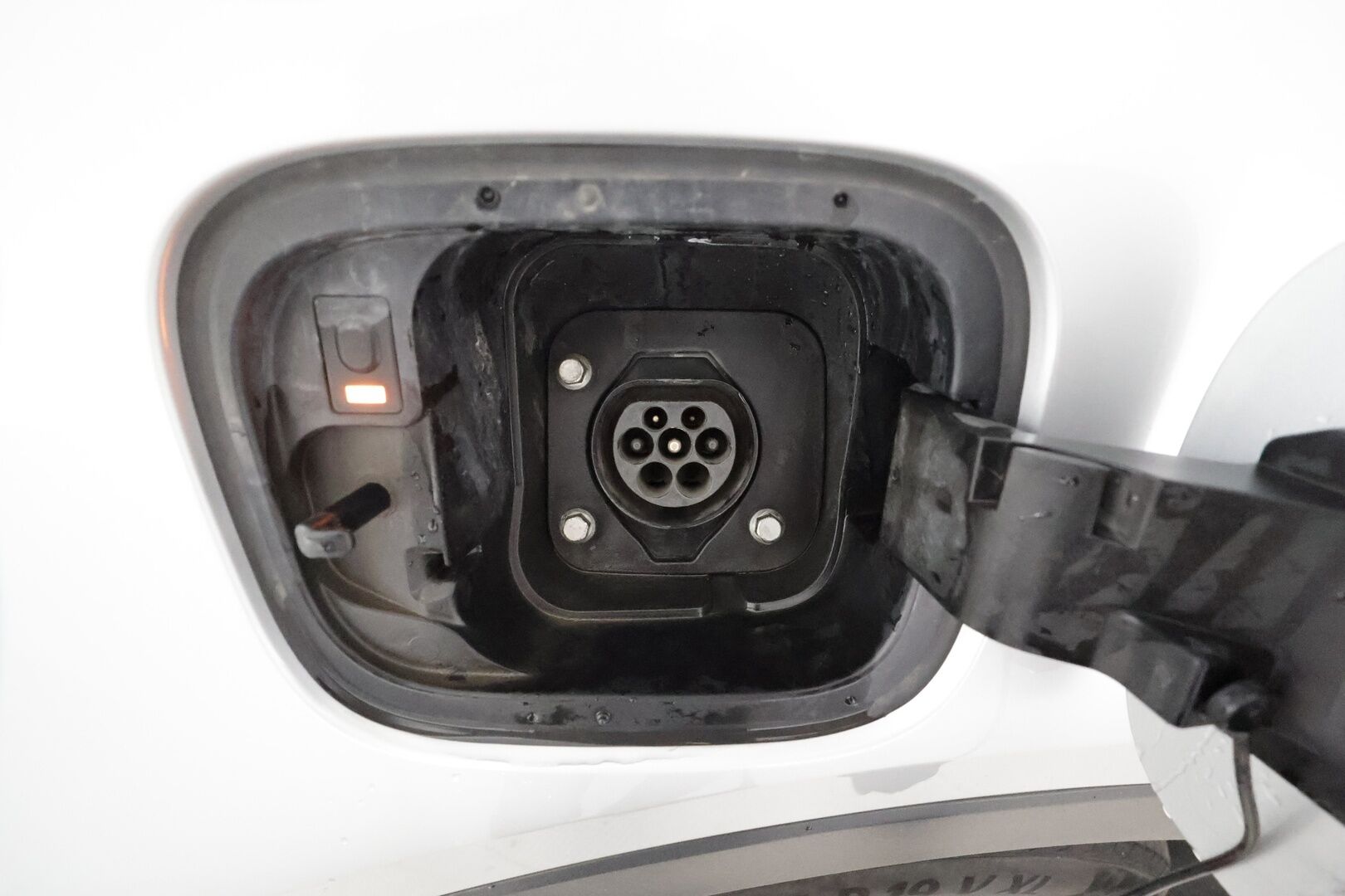 Kia Sorento 2021 1,6 T-GDI Plug-in Hybrid AWD Business AT 5P **Adapt. vakkari / Bose / 360 Kamera / Nahkasisusta / Keyless / Apple&Android** - 3,99 % KORKOTARJOUS TÄHÄN AUTOON - 31.5. ASTI! - 1-om. Suomi-auto / Akku kuntotarkistettu! / Juuri katsastettu!