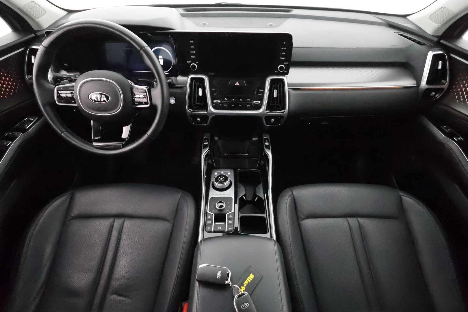 Kia Sorento 2021 1,6 T-GDI Plug-in Hybrid AWD Business AT 5P **Adapt. vakkari / Bose / 360 Kamera / Nahkasisusta / Keyless / Apple&Android** - 3,99 % KORKOTARJOUS TÄHÄN AUTOON - 31.5. ASTI! - 1-om. Suomi-auto / Akku kuntotarkistettu! / Juuri katsastettu!