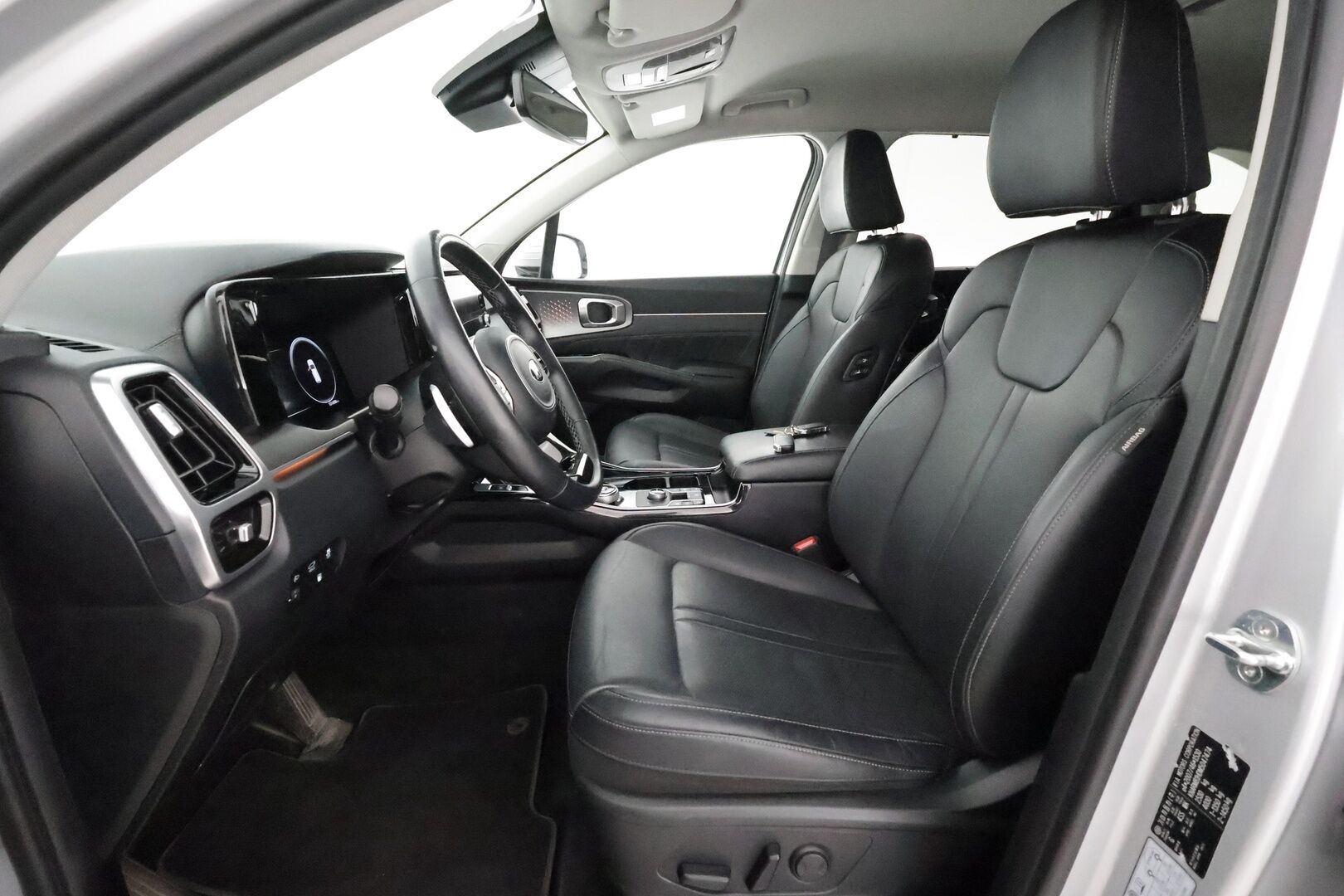 Kia Sorento 2021 1,6 T-GDI Plug-in Hybrid AWD Business AT 5P **Adapt. vakkari / Bose / 360 Kamera / Nahkasisusta / Keyless / Apple&Android** - 3,99 % KORKOTARJOUS TÄHÄN AUTOON - 31.5. ASTI! - 1-om. Suomi-auto / Akku kuntotarkistettu! / Juuri katsastettu!