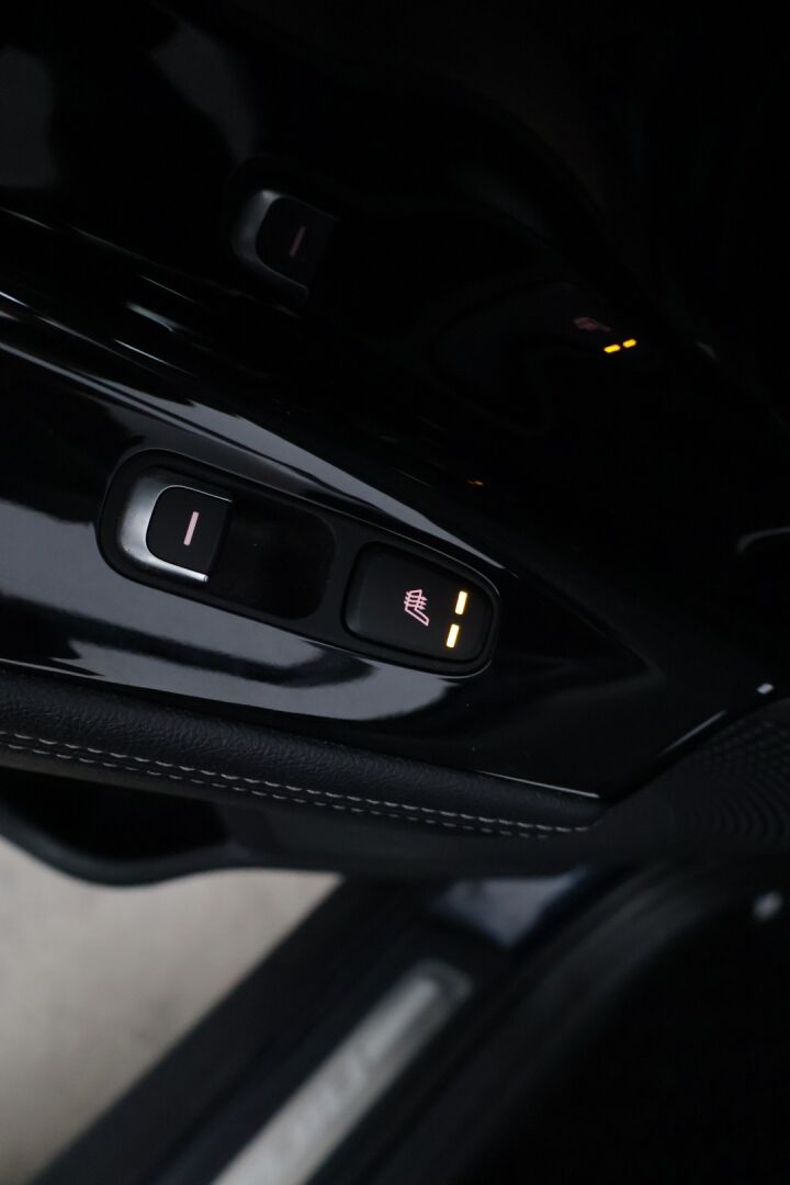 Kia Niro 2021 1,6 GDI Hybrid LX DCT *1-om Suomi-auto / ACC / P.Kamera / JBL* - / 2x renkaat aluvanteilla / 1-om Suomi-auto / metalliväri /