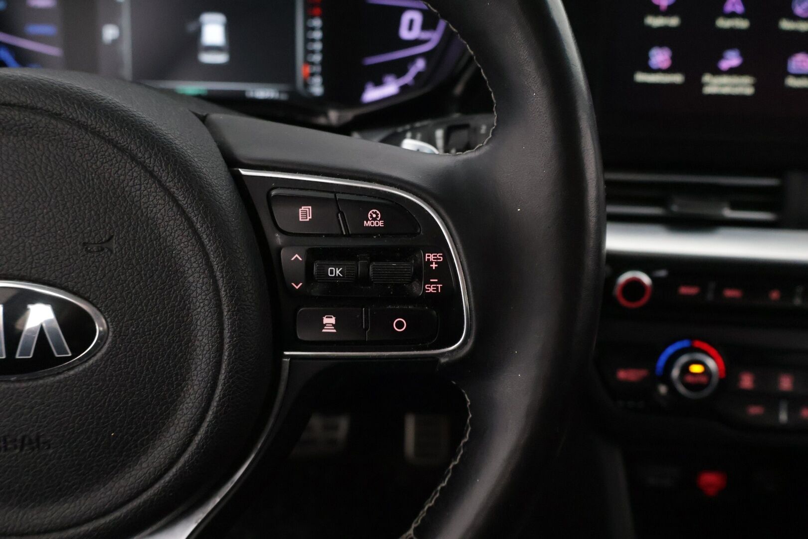 Kia Niro 2021 1,6 GDI Hybrid LX DCT *1-om Suomi-auto / ACC / P.Kamera / JBL* - / 2x renkaat aluvanteilla / 1-om Suomi-auto / metalliväri /