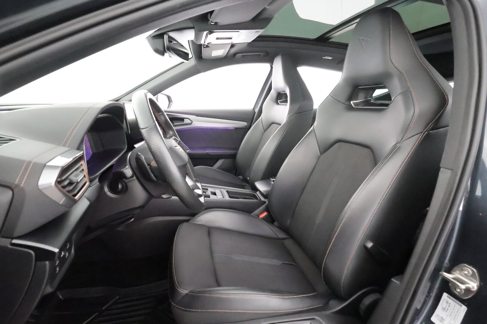 Cupra Formentor 2021 VZ 1.4 PHEV 180 kW e-HYBRID DSG - | ACC | DCC | Panorama | Puolinahat | Sporttipenkit | P.kamera | Digimittaristo | Lane Assist | Side Assist | Keyless | Merkkihuollettu | 2x renkaat aluin | 