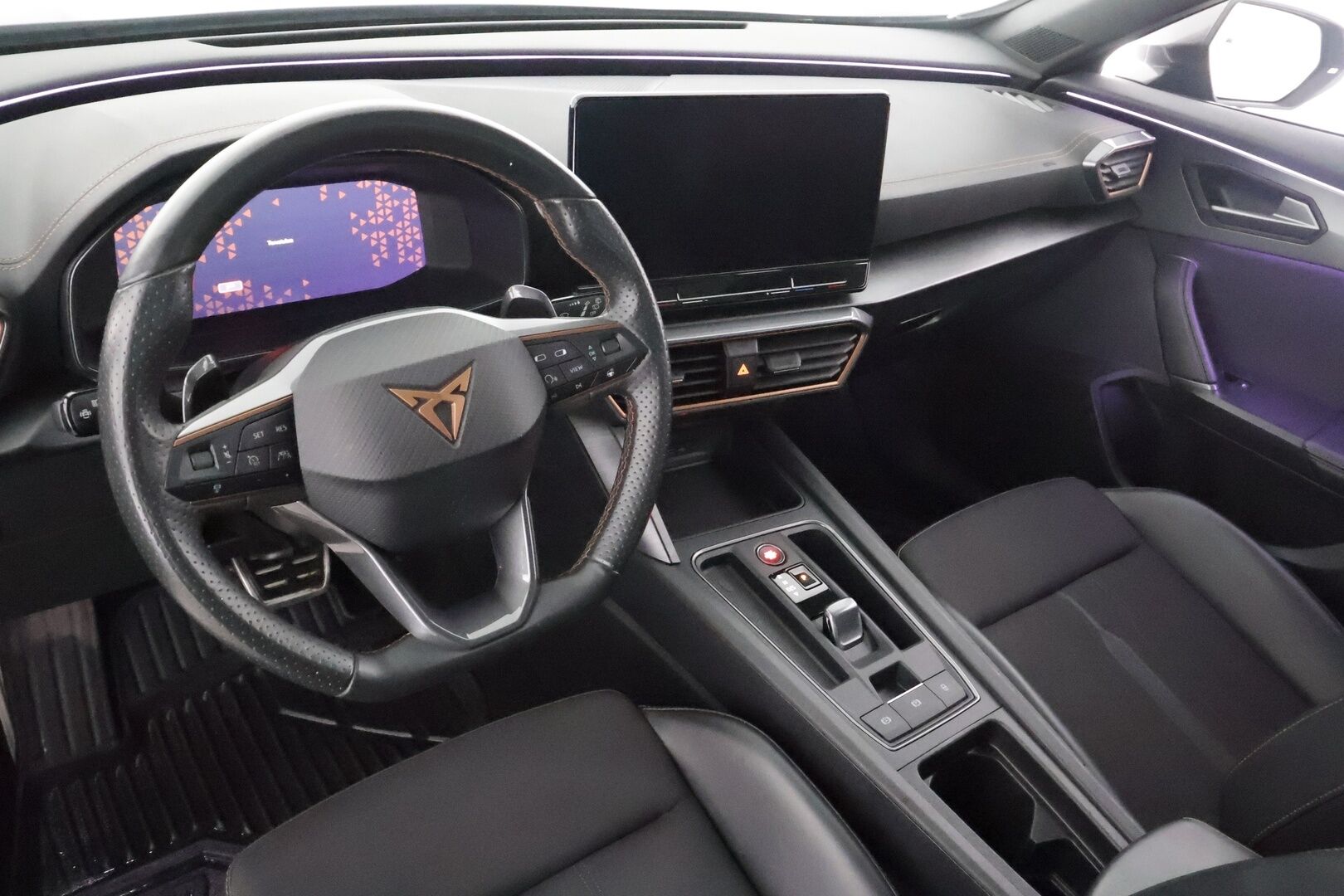 Cupra Formentor 2021 VZ 1.4 PHEV 180 kW e-HYBRID DSG - | ACC | DCC | Panorama | Puolinahat | Sporttipenkit | P.kamera | Digimittaristo | Lane Assist | Side Assist | Keyless | Merkkihuollettu | 2x renkaat aluin | 