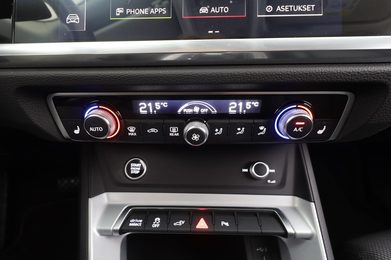 Audi Q3 2021 Business 45 TFSI e 180 kW S tronic Electrified Edition - | ACC | P.kamera | Sporttipenkit | Keyless | Digimittaristo | Kaistavahti | LED | Apple & Android | Merkkihuollot | 1-om suomiauto |