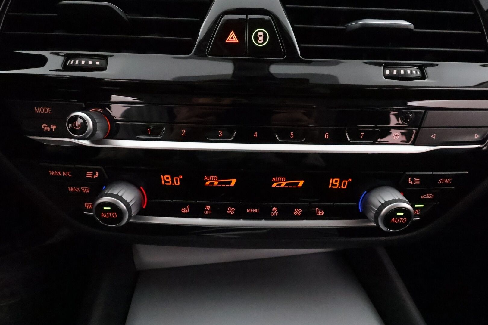 BMW 520 2021 G30 Sedan 520i A MHEV / Suomiauto / Vakionopeudensäädin / Hifit / TULOSSA