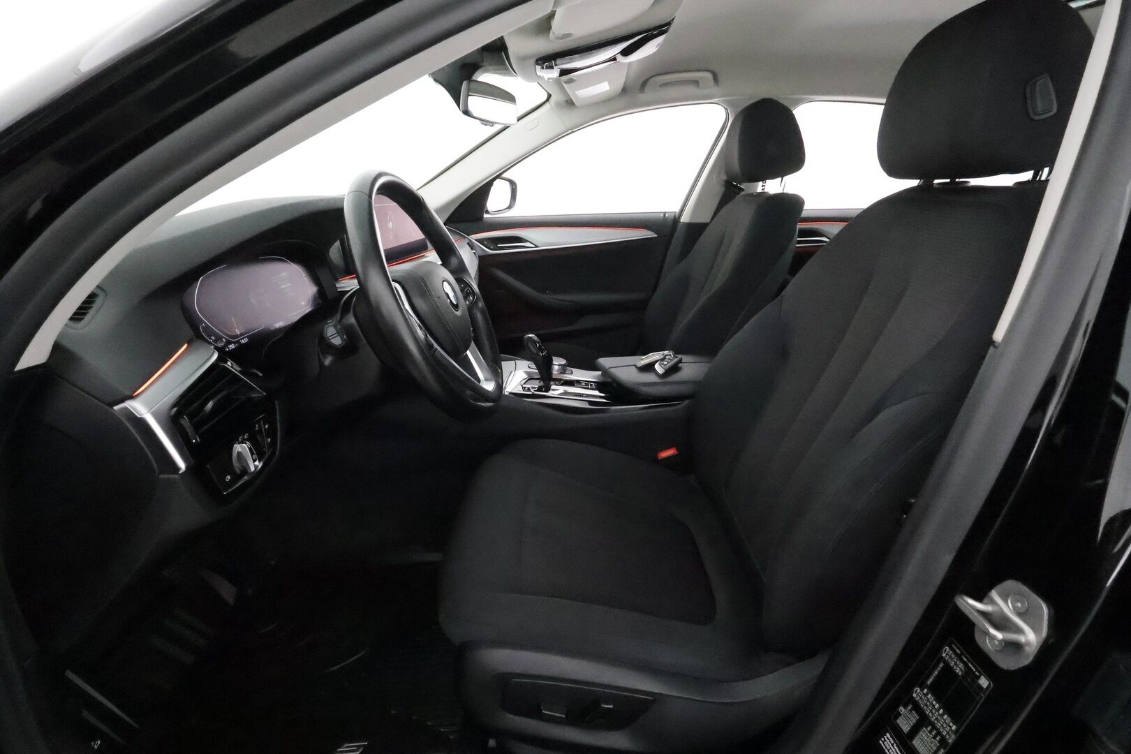 BMW 520 2021 G30 Sedan 520i A MHEV / Suomiauto / Vakionopeudensäädin / Hifit / TULOSSA