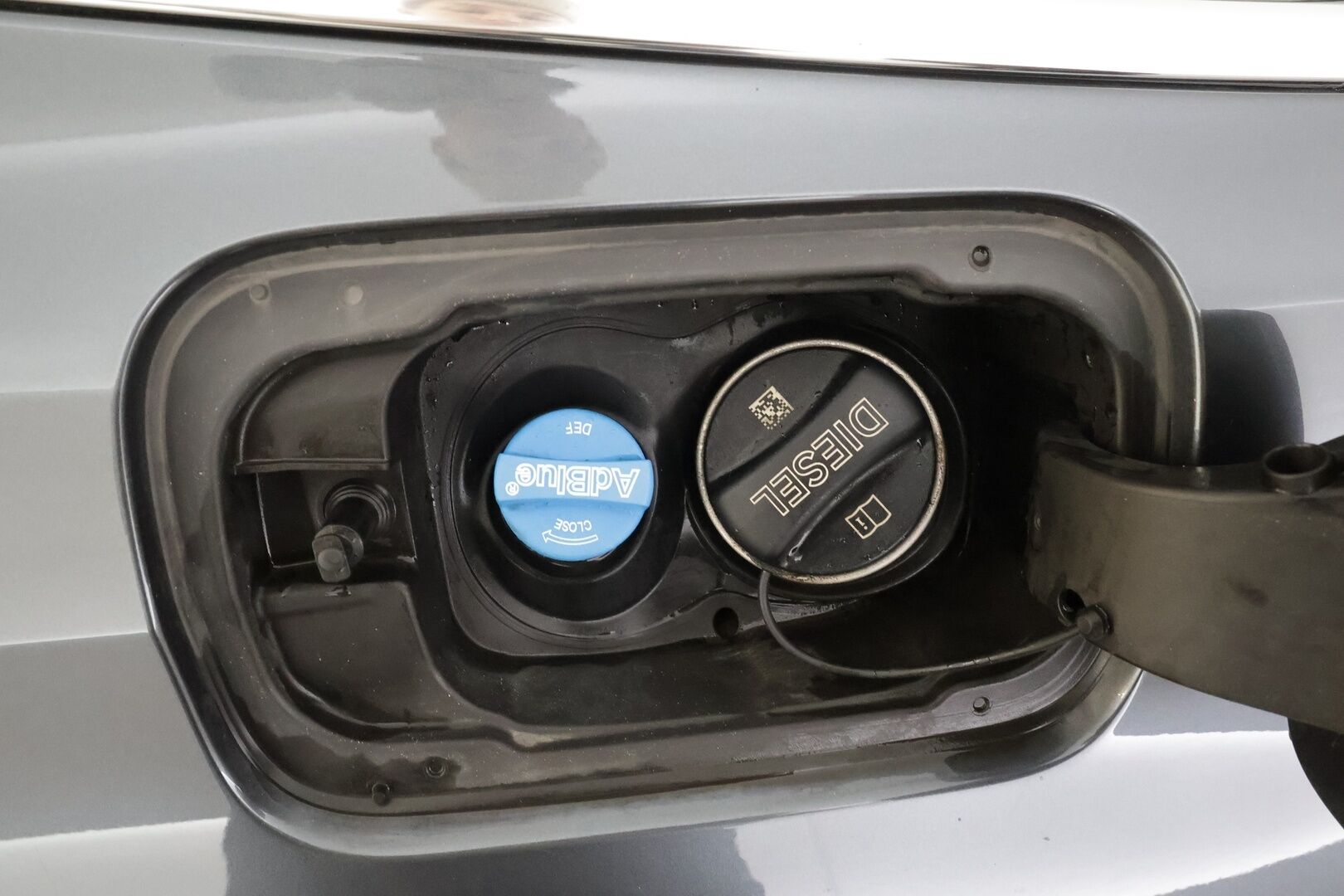 BMW 320 2021 G21 Touring 320d A xDrive Business Luxury MHEV * Adapt.Vakkari / HiFi / Peruutuskamera / LED / Panorama / Vetokoukku / Comfort Access - Lohkolämmitin / Navi / Nahat / Kahdet renkaat aluvanteilla / SUPERVARUSTEET!