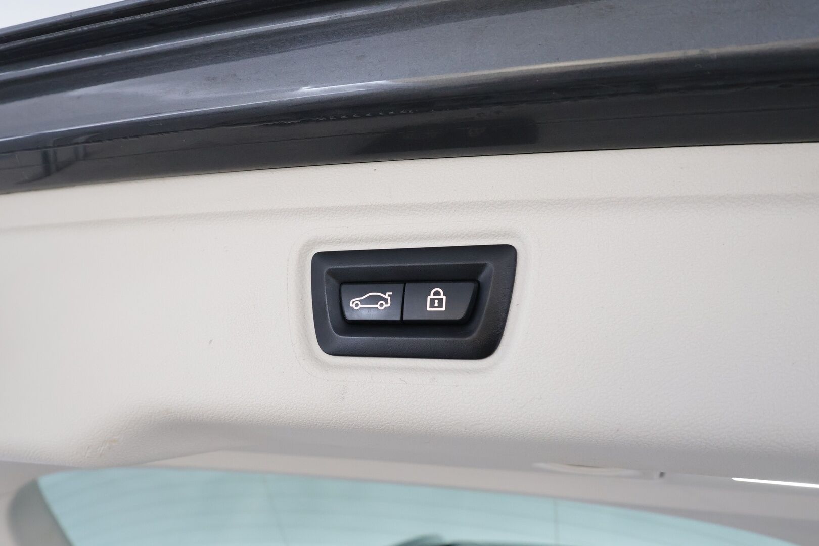 BMW 320 2021 G21 Touring 320d A xDrive Business Luxury MHEV * ACC / P.kamera / LED / Hifi / Panorama / Comfort Access / Koukku * - Lohkolämmitin / Navi / Nahat / Kahdet renkaat aluvanteilla / Hyvät varusteet - HULLUT JOULUT KORKOTARJOUS 2,49% 