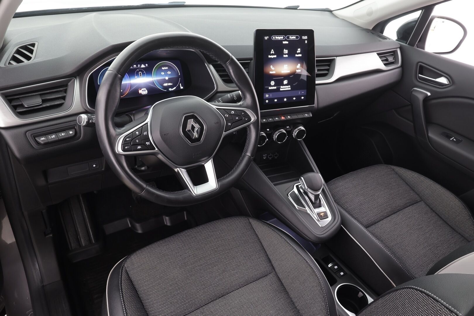 Renault Captur 2021 E-TECH Plug-in hybrid Intens * ACC / LED / P.Kamera / Kaistavahti / Navi / Keyless * - 1-om Suomi-auto / 2x Latauskaapelit / Kahdet renkaat aluvanteilla