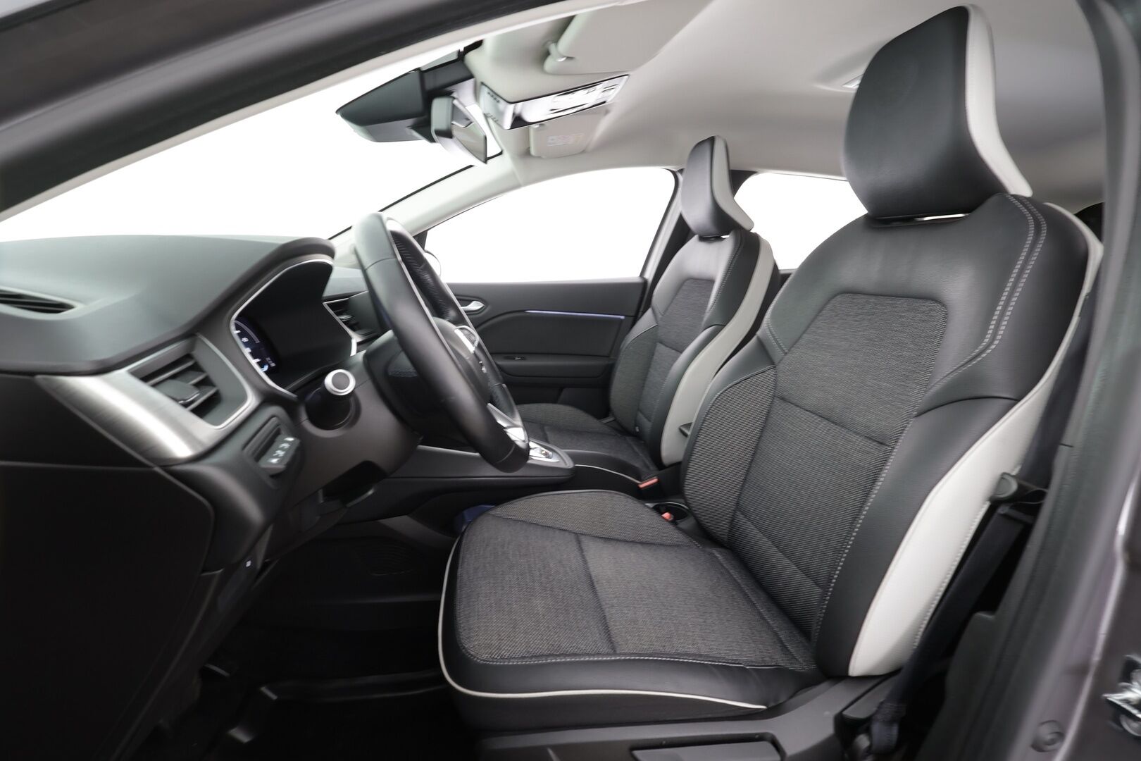 Renault Captur 2021 E-TECH Plug-in hybrid Intens * ACC / LED / P.Kamera / Kaistavahti / Navi / Keyless * - 1-om Suomi-auto / 2x Latauskaapelit / Kahdet renkaat aluvanteilla