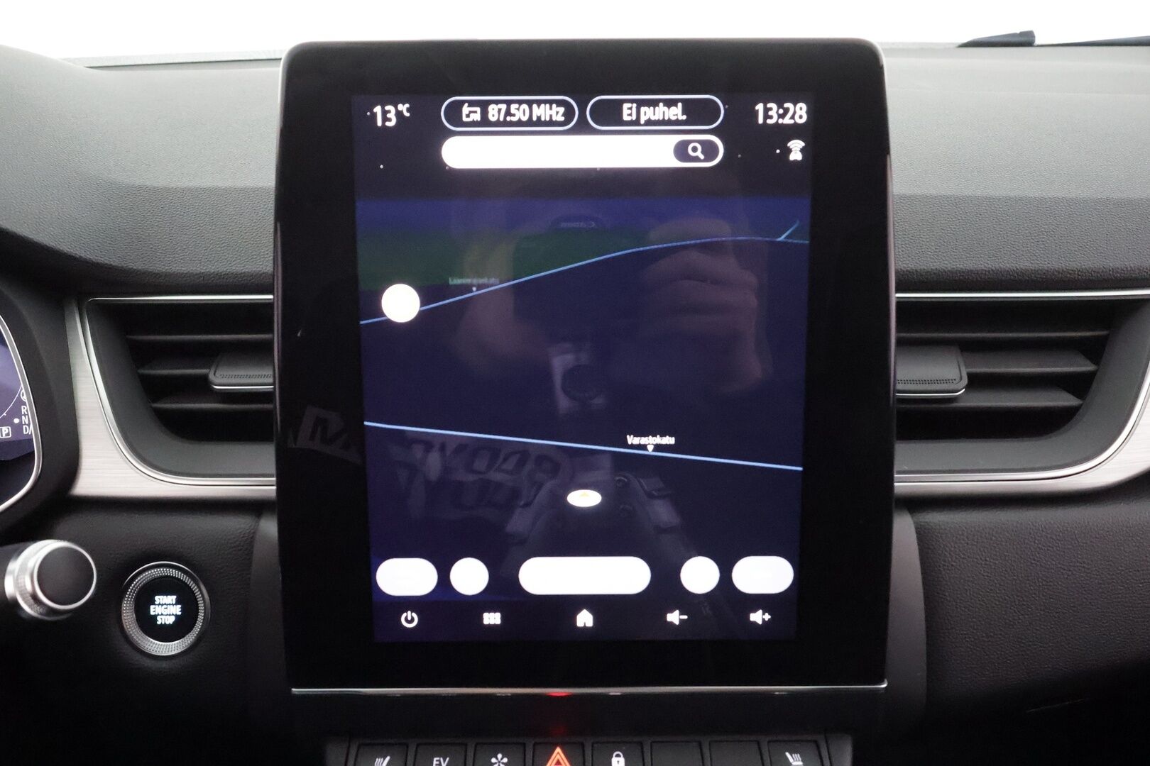 Renault Captur 2021 E-TECH Plug-in hybrid Intens * ACC / LED / P.Kamera / Kaistavahti / Navi / Keyless * - 1-om Suomi-auto / 2x Latauskaapelit / Kahdet renkaat aluvanteilla