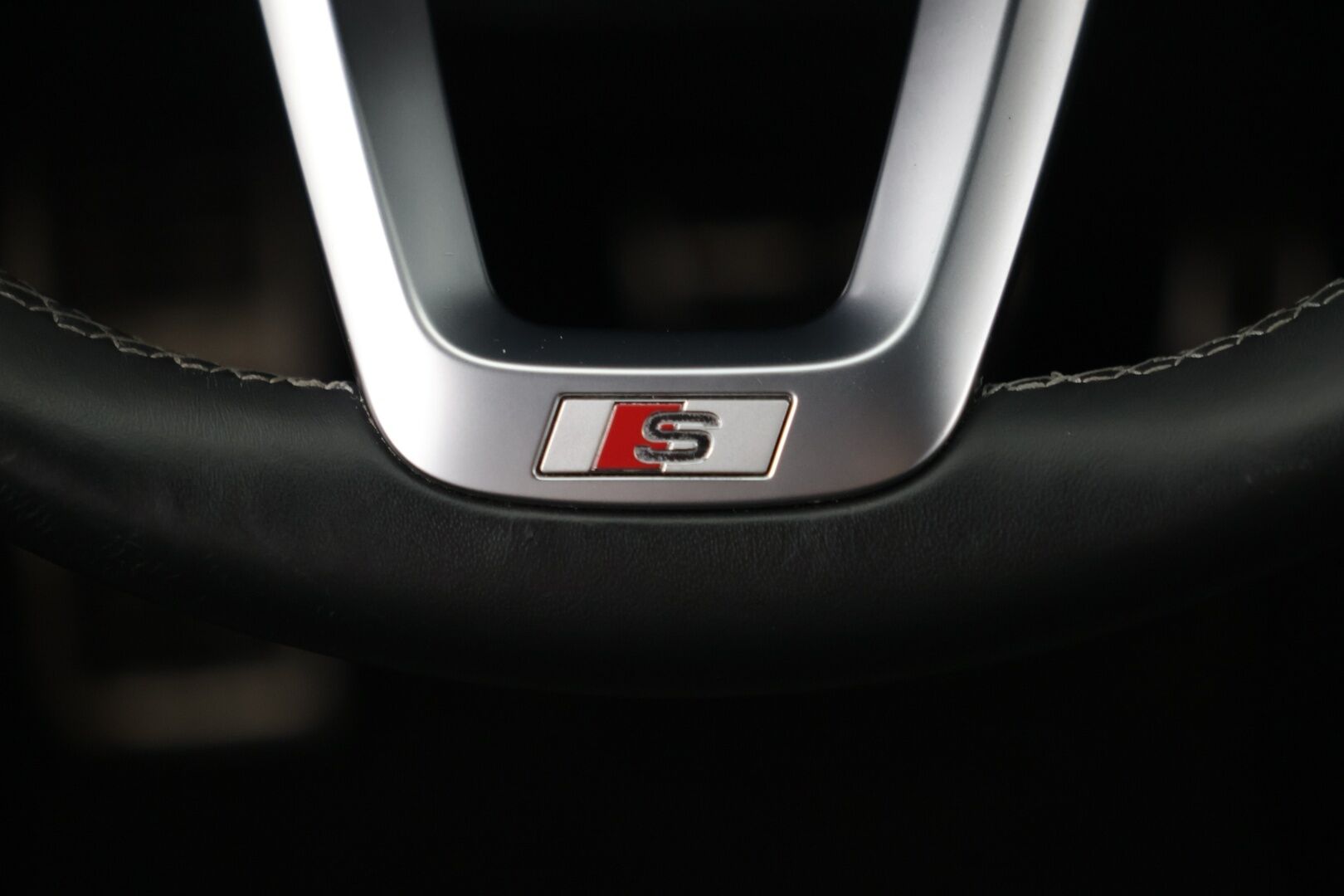 Audi A4 2021 Avant Business S line Comfort Edition 35 TFSI 110 kW MHEV S tronic - Webasto | S-line | Puolinahka | Matrix valot