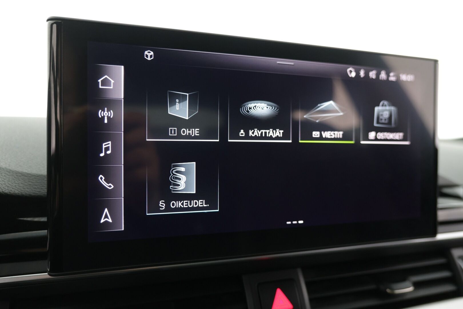 Audi A4 2021 Avant Business S line Comfort Edition 35 TFSI 110 kW MHEV S tronic - Webasto | S-line | Puolinahka | Matrix valot