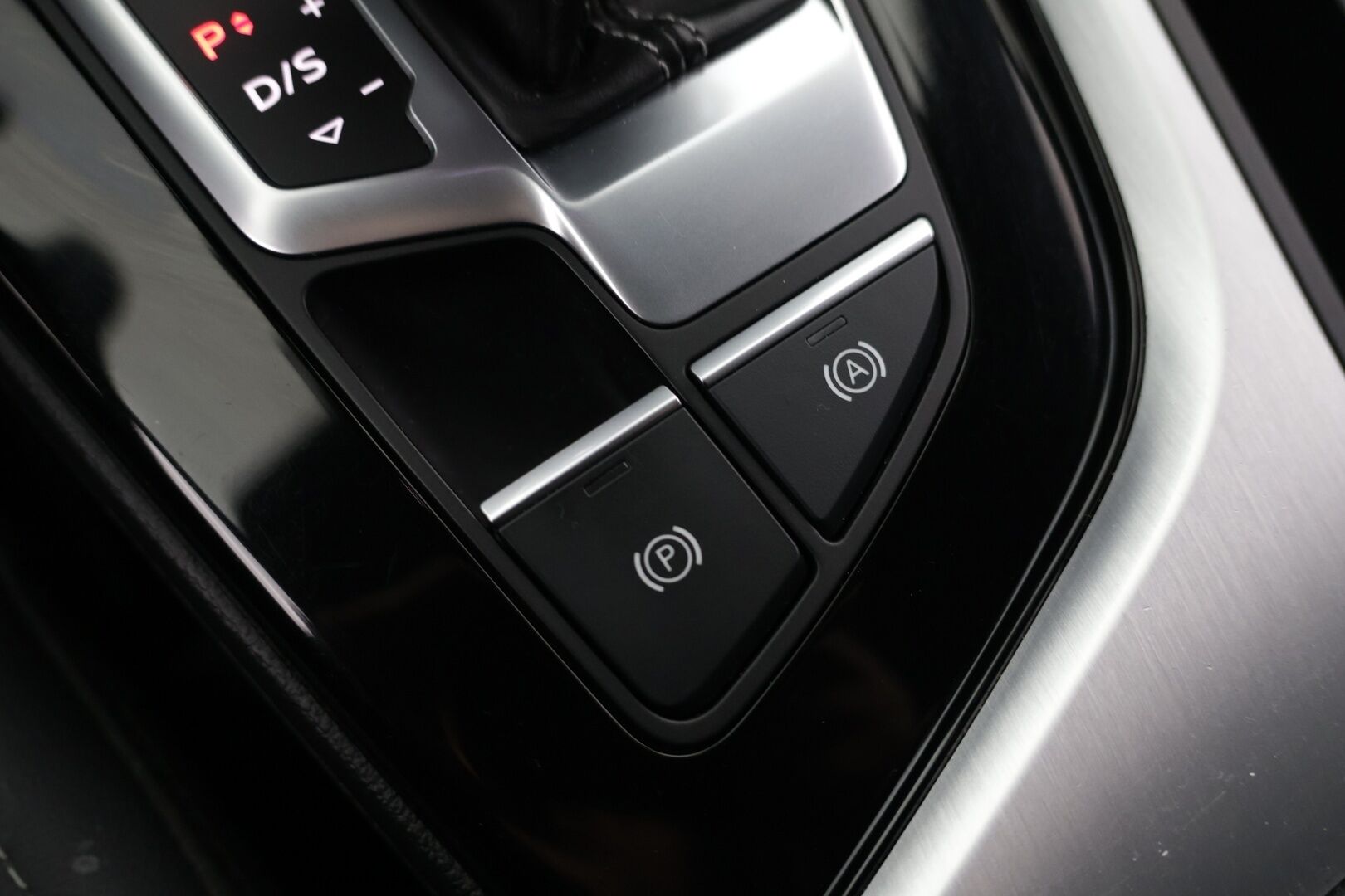 Audi A4 2021 Avant Business S line Comfort Edition 35 TFSI 110 kW MHEV S tronic - Webasto | S-line | Puolinahka | Matrix valot