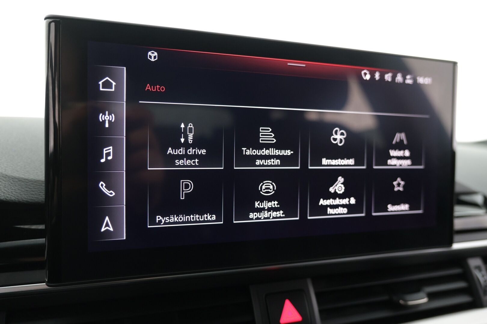 Audi A4 2021 Avant Business S line Comfort Edition 35 TFSI 110 kW MHEV S tronic - Webasto | S-line | Puolinahka | Matrix valot