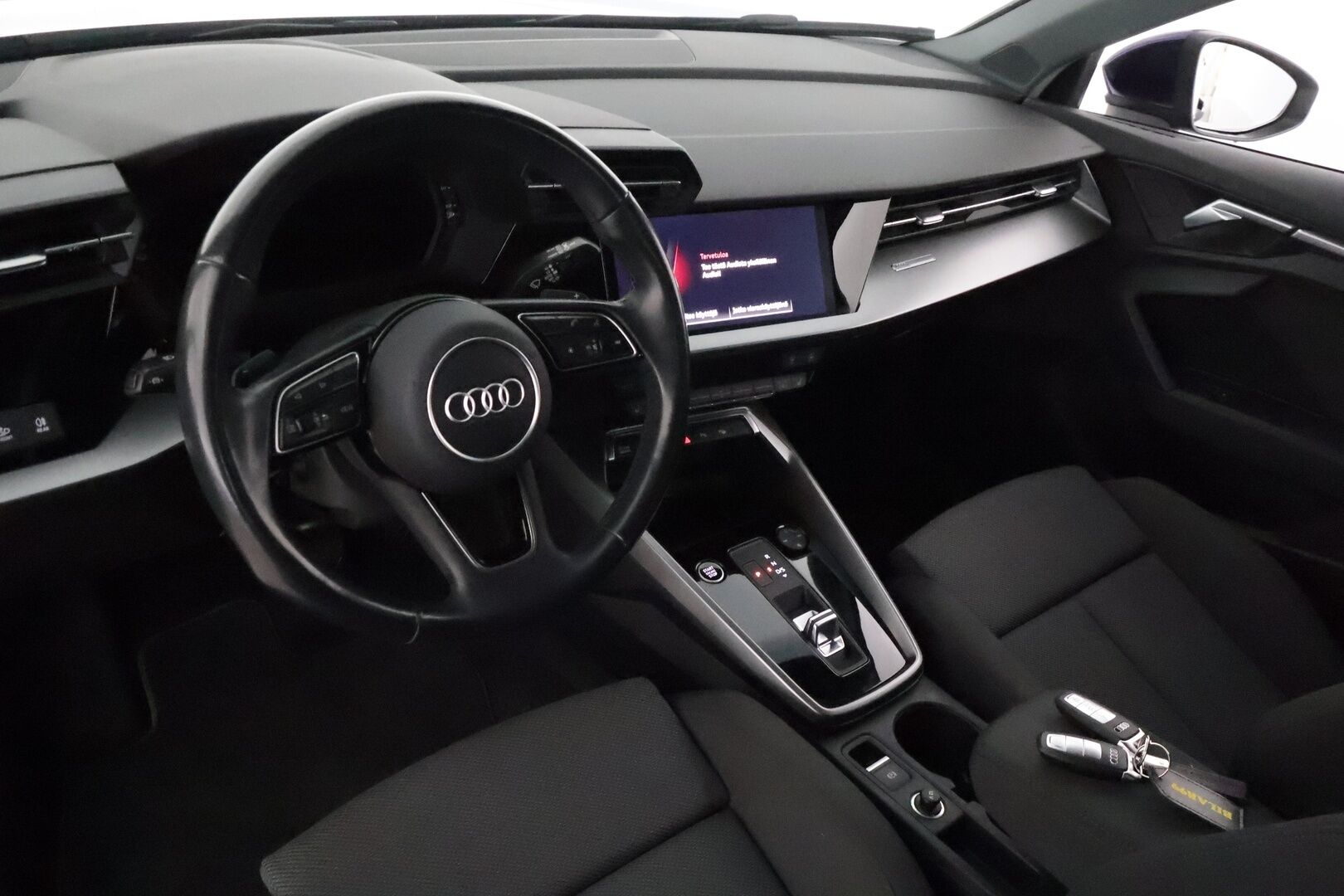 Audi A3 2021 40TFSI e S Tronic *ACC / P.tutkat / LED / Digimittaristo / Sporttipenkit* - Akku kuntotarkastettu SOH 91,1% / 1.Om Suomi-auto / Kahdet renkaat aluvanteilla 