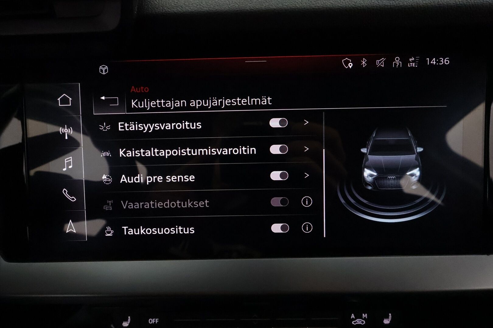Audi A3 2021 40TFSI e S Tronic *ACC / P.tutkat / LED / Digimittaristo / Sporttipenkit* - Akku kuntotarkastettu SOH 91,1% / 1.Om Suomi-auto / Kahdet renkaat aluvanteilla 