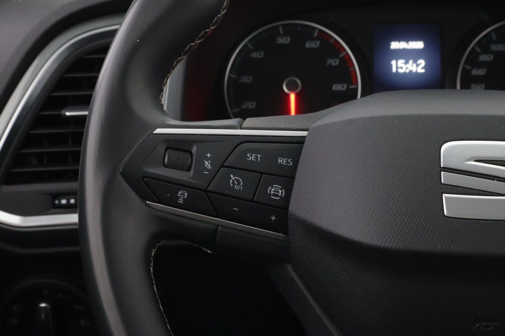 Seat Ateca 2021 1,5 TSI 150 EVO Style Business DSG - Adapt.Vakkari | Peruutuskamera | Adapt.LED | Lohko&Sisäpistoke | Ratinlämmitys