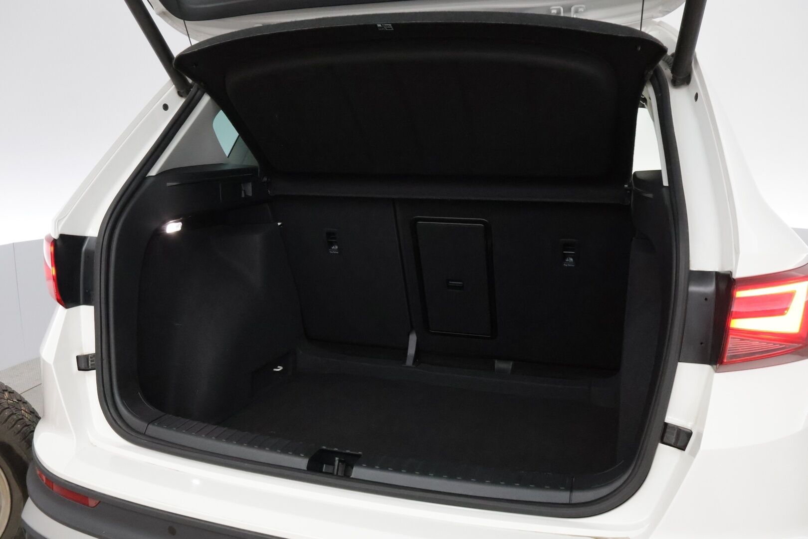 Seat Ateca 2021 1,5 TSI 150 EVO Style Business DSG - Adapt.Vakkari | Peruutuskamera | Adapt.LED | Lohko&Sisäpistoke | Ratinlämmitys