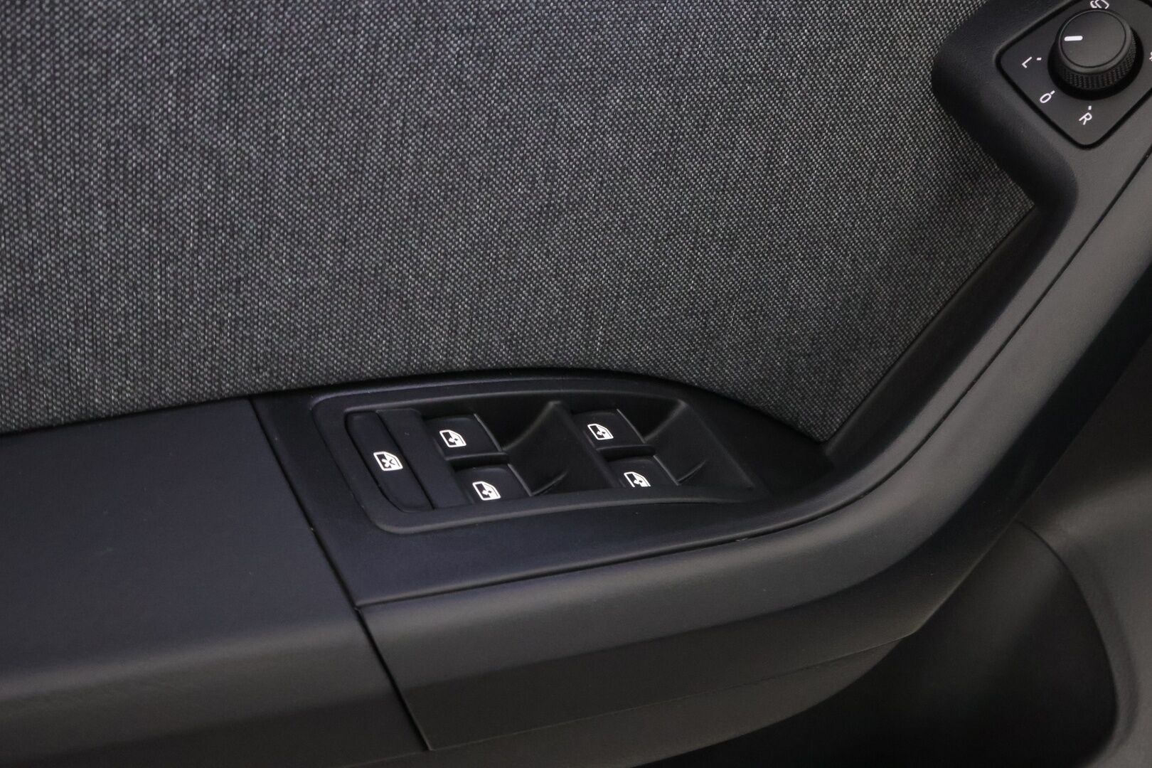 Seat Ateca 2021 1,5 TSI 150 EVO Style Business DSG - Adapt.Vakkari | Peruutuskamera | Adapt.LED | Lohko&Sisäpistoke | Ratinlämmitys