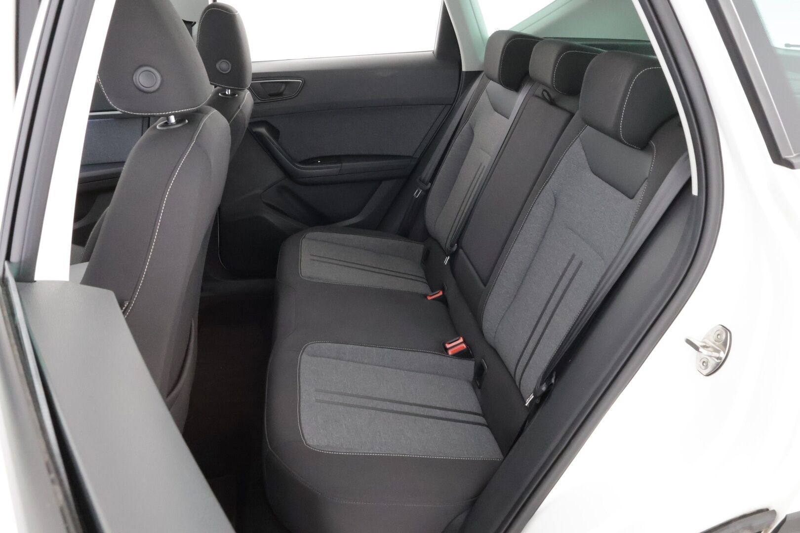 Seat Ateca 2021 1,5 TSI 150 EVO Style Business DSG - Adapt.Vakkari | Peruutuskamera | Adapt.LED | Lohko&Sisäpistoke | Ratinlämmitys