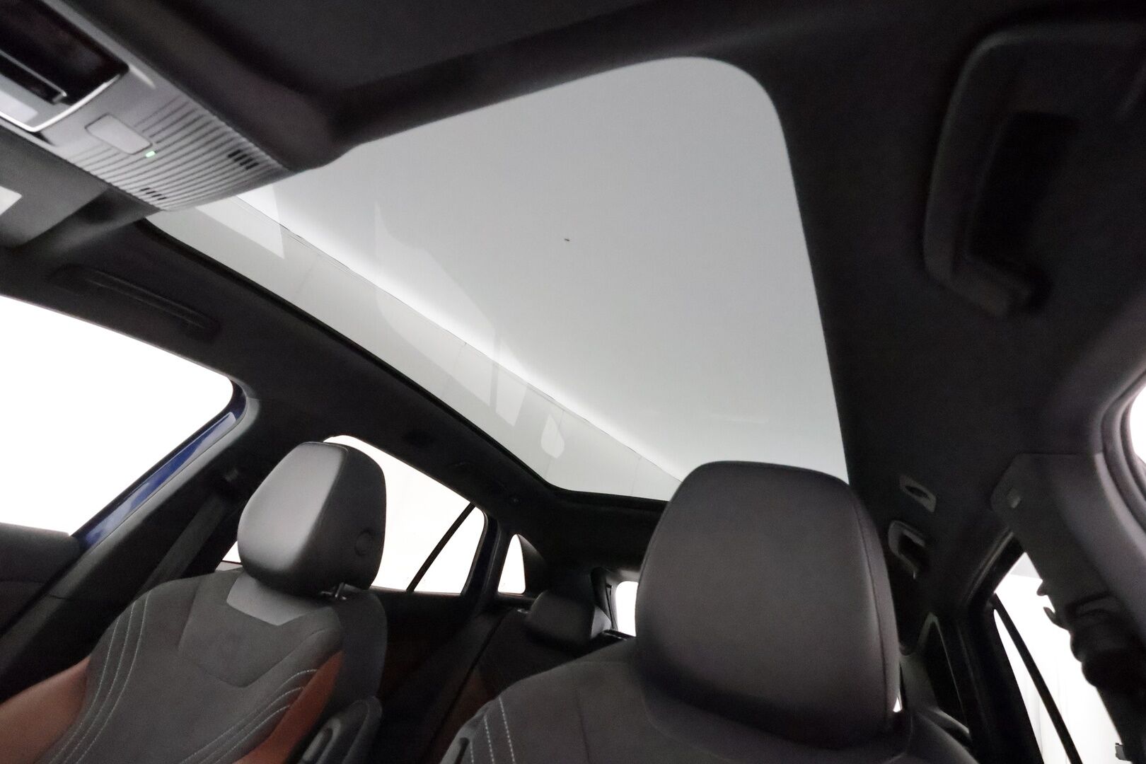 Volkswagen ID.4 2021 Pro Performance Family 150 kW **Lasikatto / Lämpöpumppu / Matrix LED / Adapt.vakkari / P.kamera** - 1.om suomi-auto / kahdet aluvanteet renkailla