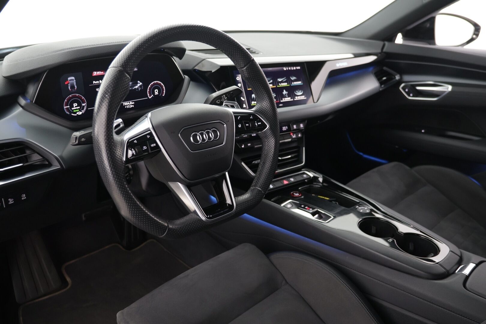 Audi E-TRON GT 2022 60 quattro S-Line * HUD / B&O / ACC / 360° / Ilma-alusta / 14-penkit * - Huippusiisti! / Flektit tehty / Todella hieno yksilö!