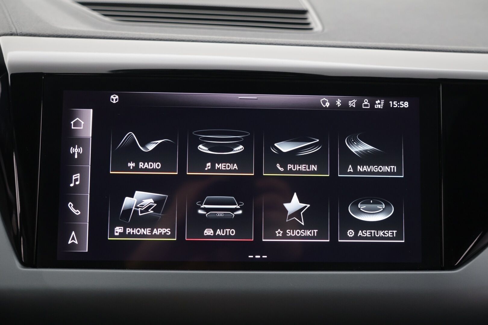 Audi E-TRON GT 2022 60 quattro S-Line * HUD / B&O / ACC / 360° / Ilma-alusta / 14-penkit * - Huippusiisti! / Flektit tehty / Todella hieno yksilö! - HULLUT AVAJAISHULINAT KORKOTARJOUS 3,29 %