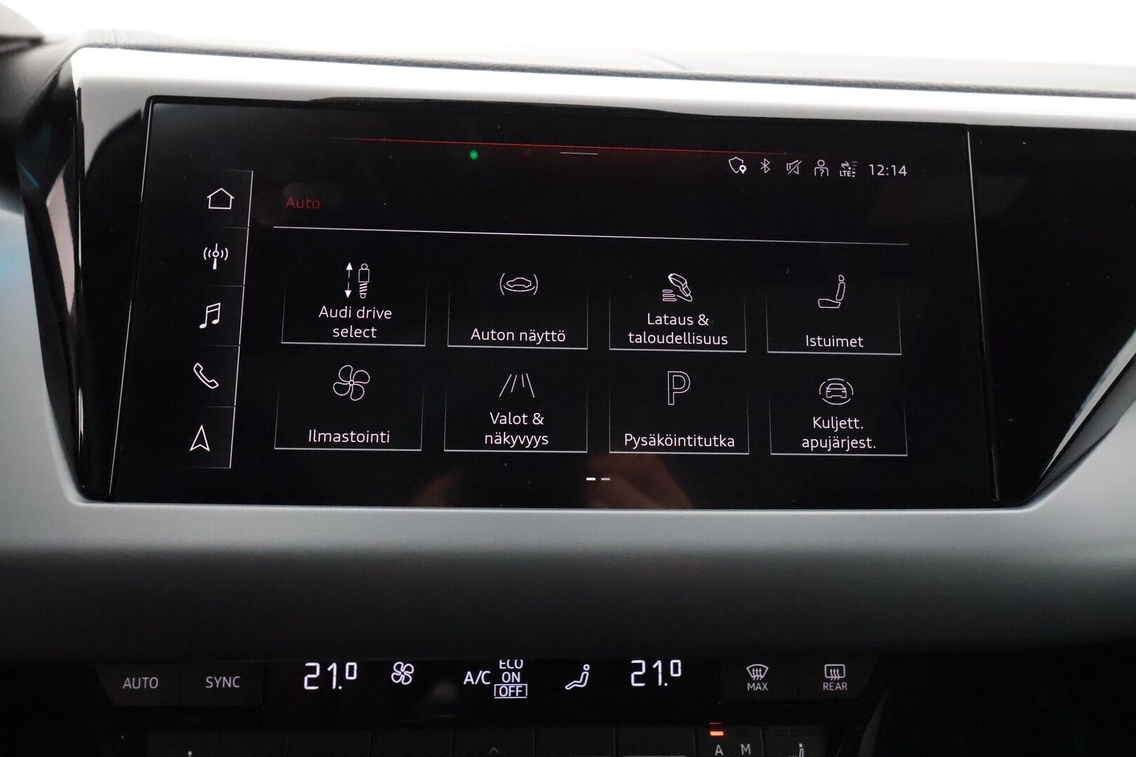 Audi e-tron GT 2022 60 quattro*Lämpöpumppu / ACC/ Ilma-alusta / Teknologia paketti / Matrix LED / Lasikatto / Nahka-alcantara Sporttipenkit* - 2,99 % KORKOTARJOUS TÄHÄN AUTOON - *Uudet kesärenkaat ja 2x alut / Suomi-auto / Supersiisti*