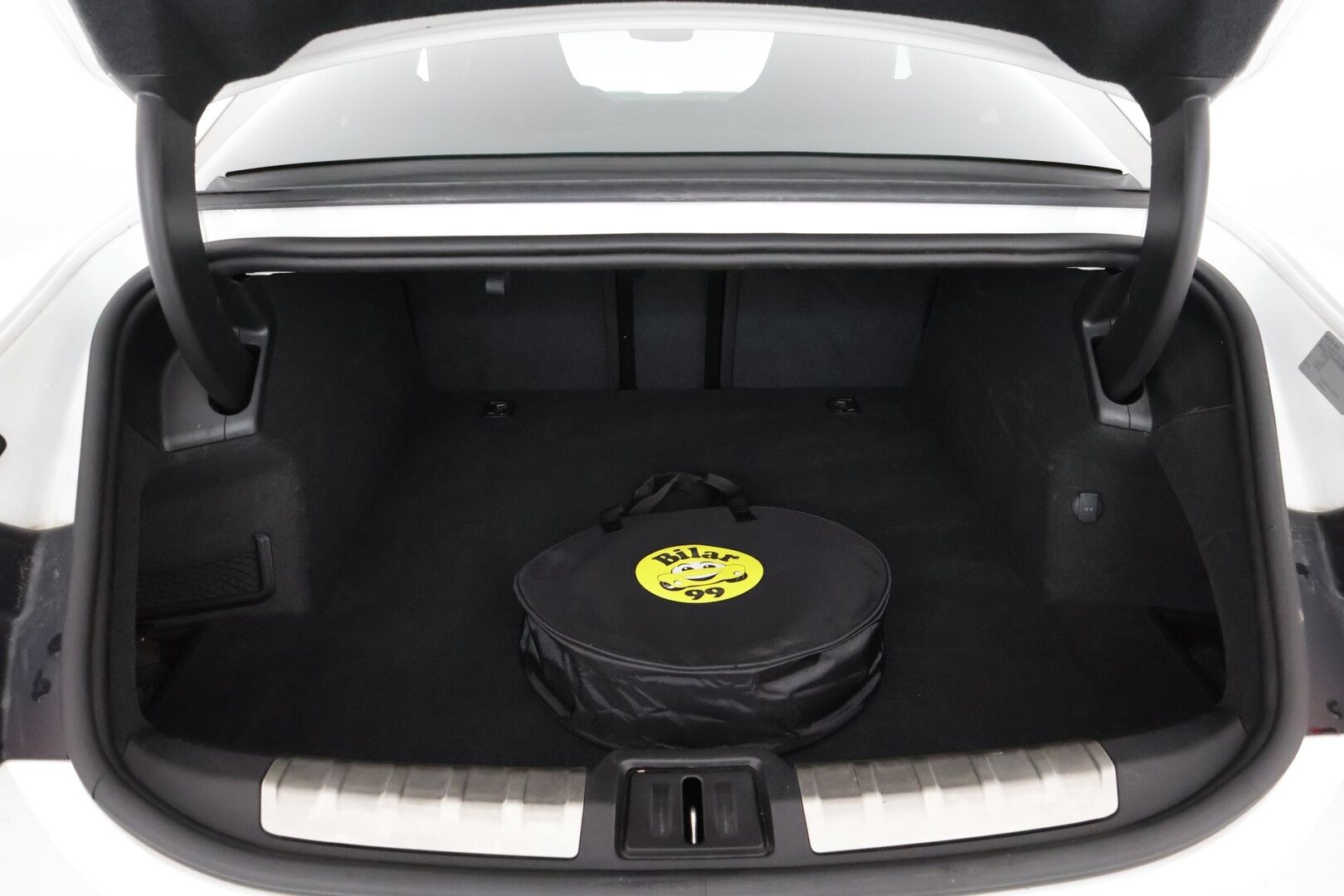 Audi e-tron GT 2022 60 quattro*Lämpöpumppu / ACC/ Ilma-alusta / Teknologia paketti / Matrix LED / Lasikatto / Nahka-alcantara Sporttipenkit* - 2,99 % KORKOTARJOUS TÄHÄN AUTOON - *Uudet kesärenkaat ja 2x alut / Suomi-auto / Supersiisti*