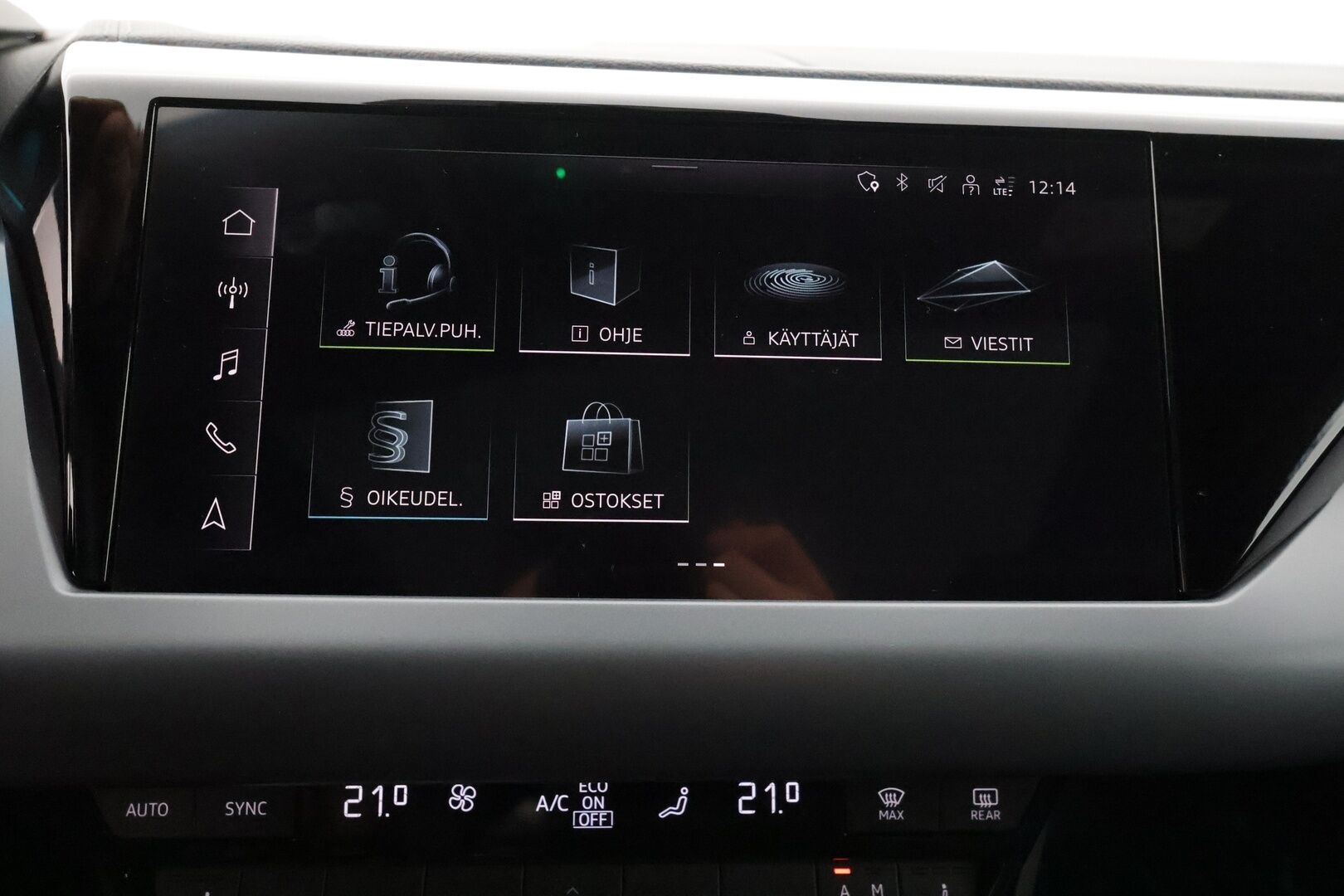 Audi e-tron GT 2022 60 quattro*Lämpöpumppu / ACC/ Ilma-alusta / Teknologia paketti / Matrix LED / Lasikatto / Nahka-alcantara Sporttipenkit* - 2,99 % KORKOTARJOUS TÄHÄN AUTOON - *Uudet kesärenkaat ja 2x alut / Suomi-auto / Supersiisti*